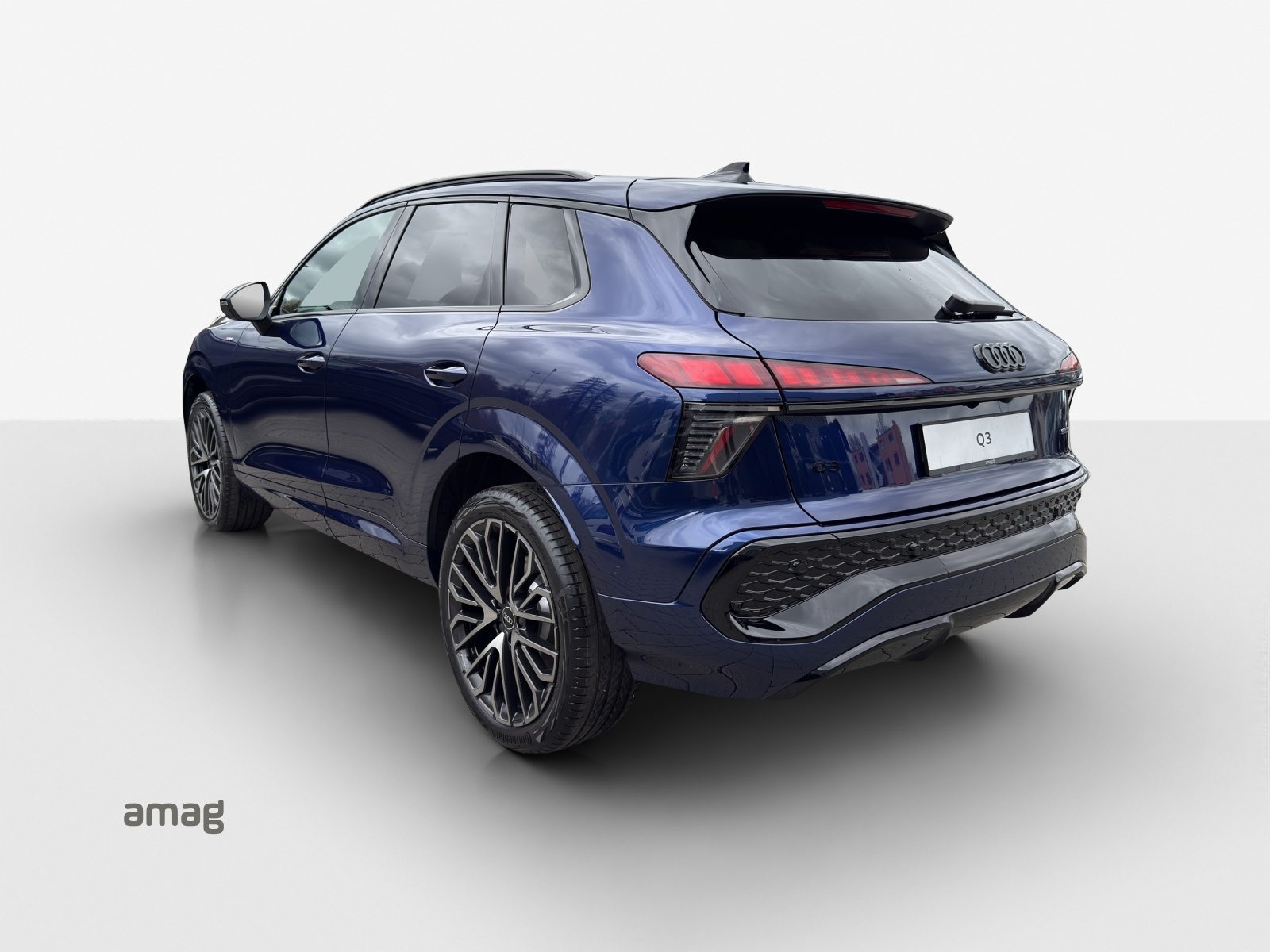 AUDI Q3 SUV TFSI 195 kW, Benzin, Neuwagen, Automatik - 3
