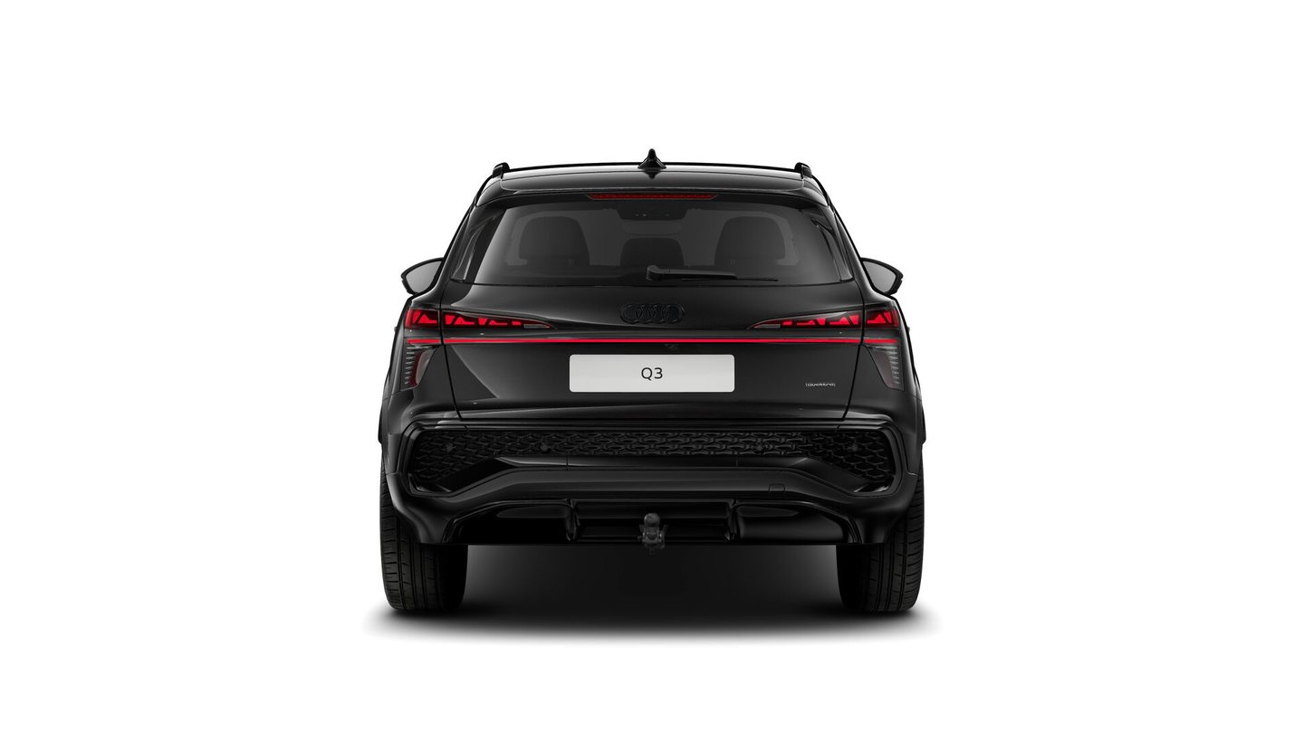 AUDI Q3 SUV TFSI 195 kW, Petrol, New car, Automatic - 4