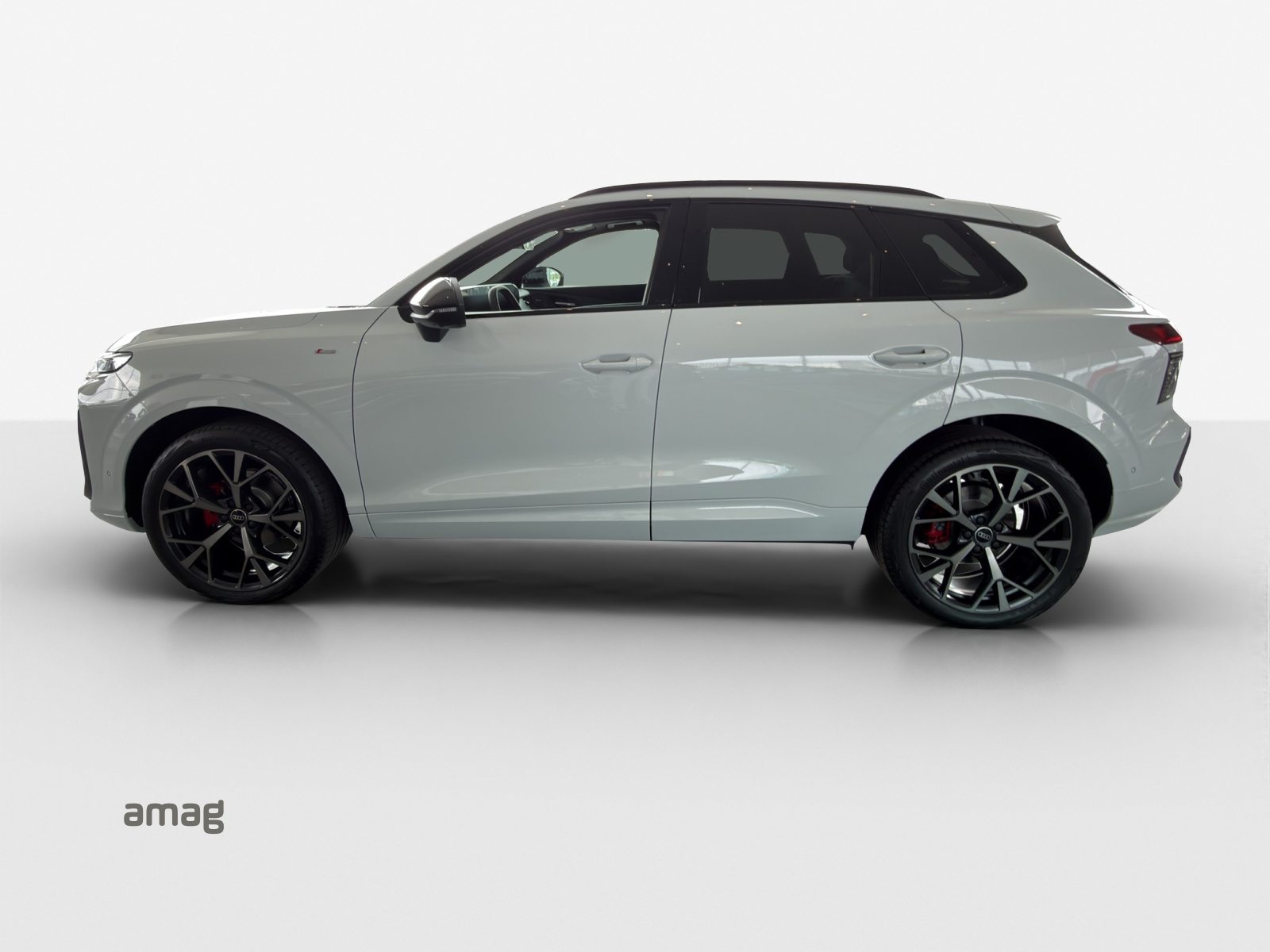 AUDI Q3 SUV TFSI 110 kW, Essence, Voiture nouvelle, Automatique - 2