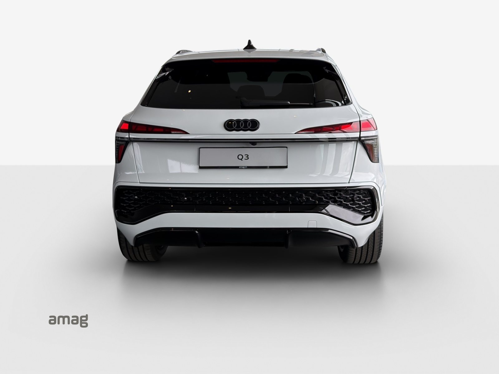 AUDI Q3 SUV TFSI 110 kW, Essence, Voiture nouvelle, Automatique - 4