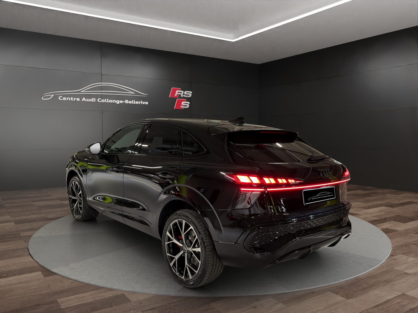 AUDI Q3 SB e-hybrid 200 kW, Hybride Integrale Benzina/Elettrica, Auto nuove, Automatico - 4