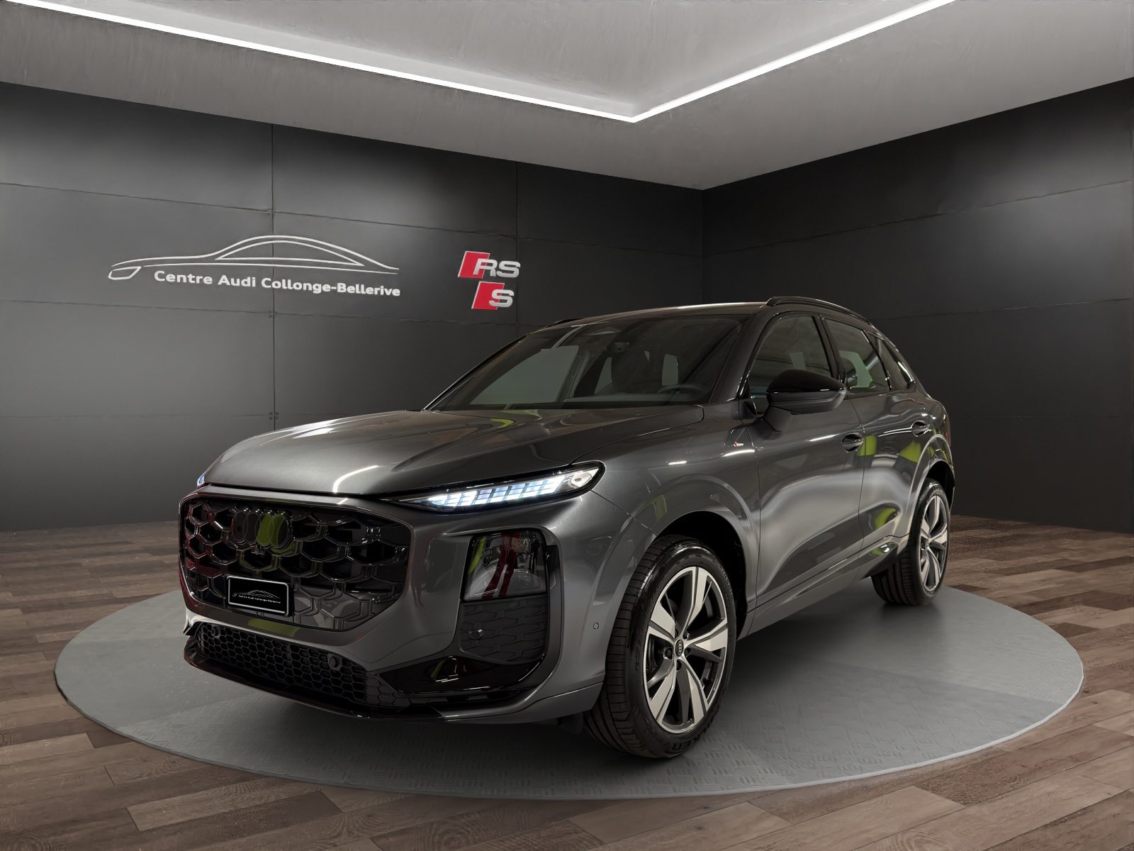 AUDI Q3 SUV TFSI 110 kW, Benzin, Neuwagen, Automatik