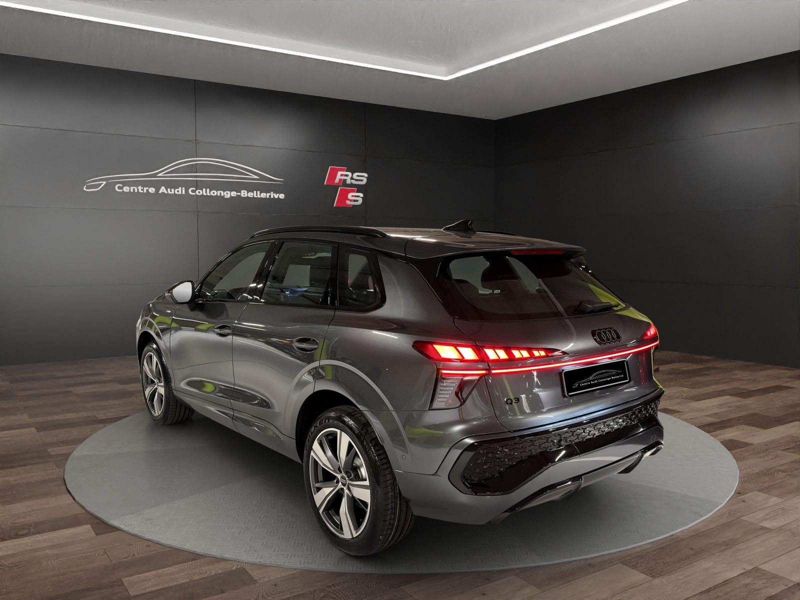 AUDI Q3 SUV TFSI 110 kW, Benzin, Neuwagen, Automatik - 4