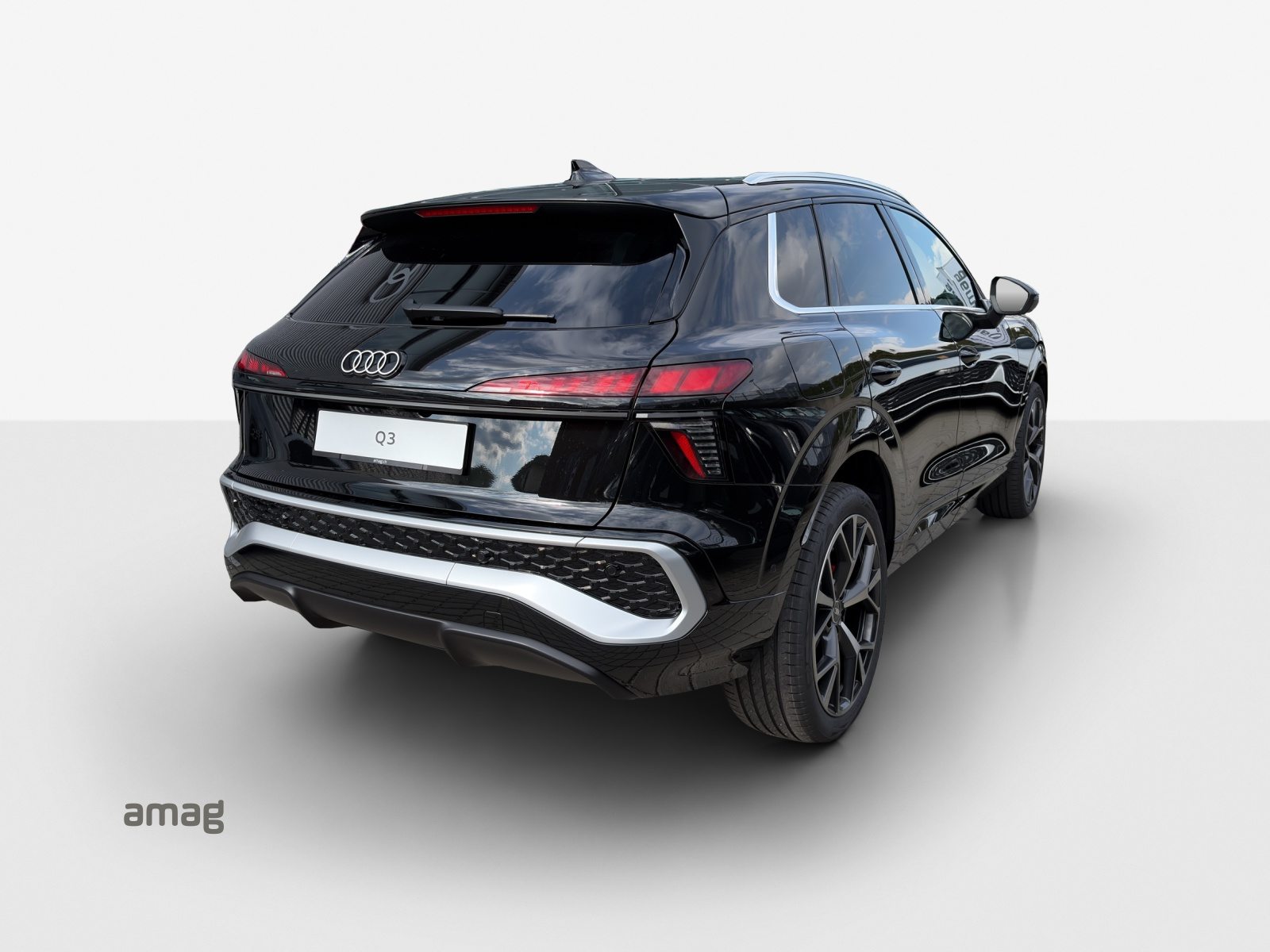 AUDI Q3 SUV TFSI 110 kW, Essence, Voiture nouvelle, Automatique - 5