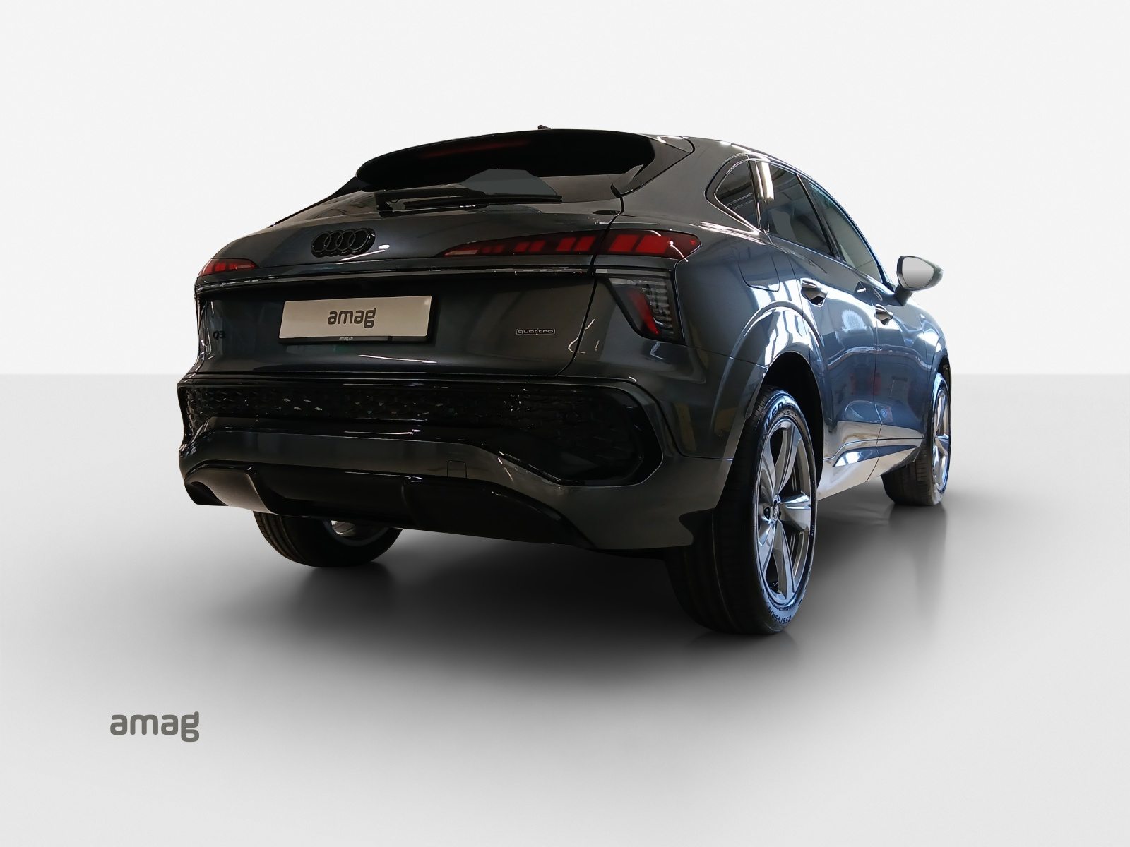 AUDI Q3 SB TFSI 195 kW, Essence, Voiture nouvelle, Automatique - 5