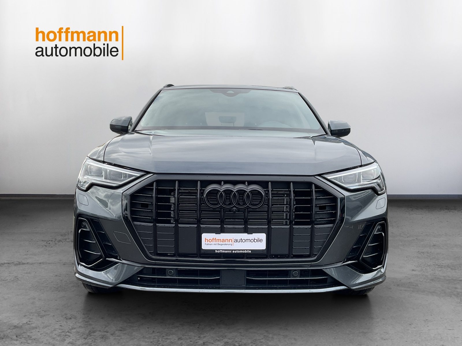 AUDI Q3 35 TFSI S line Attraction, Petrol, New car, Automatic - 2