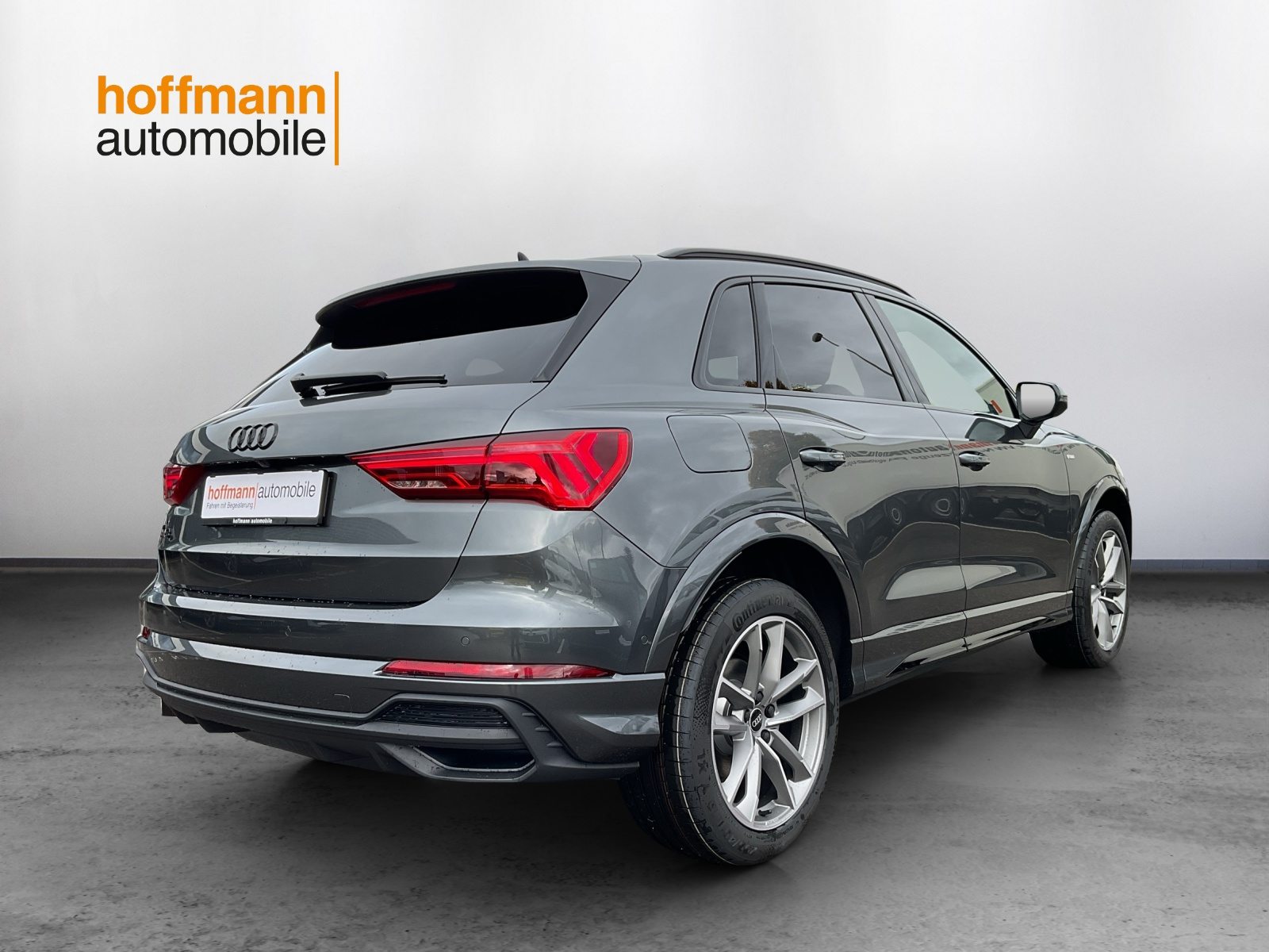 AUDI Q3 35 TFSI S line Attraction, Petrol, New car, Automatic - 4
