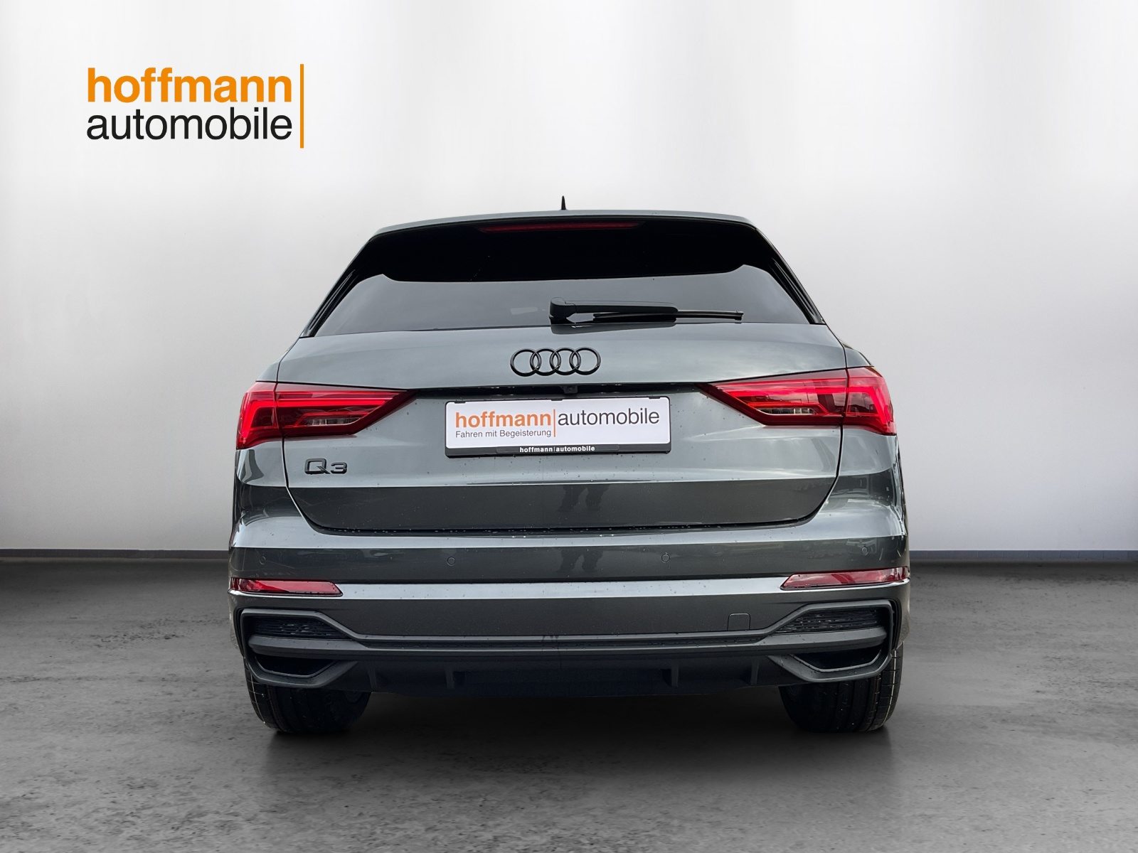 AUDI Q3 35 TFSI S line Attraction, Petrol, New car, Automatic - 5