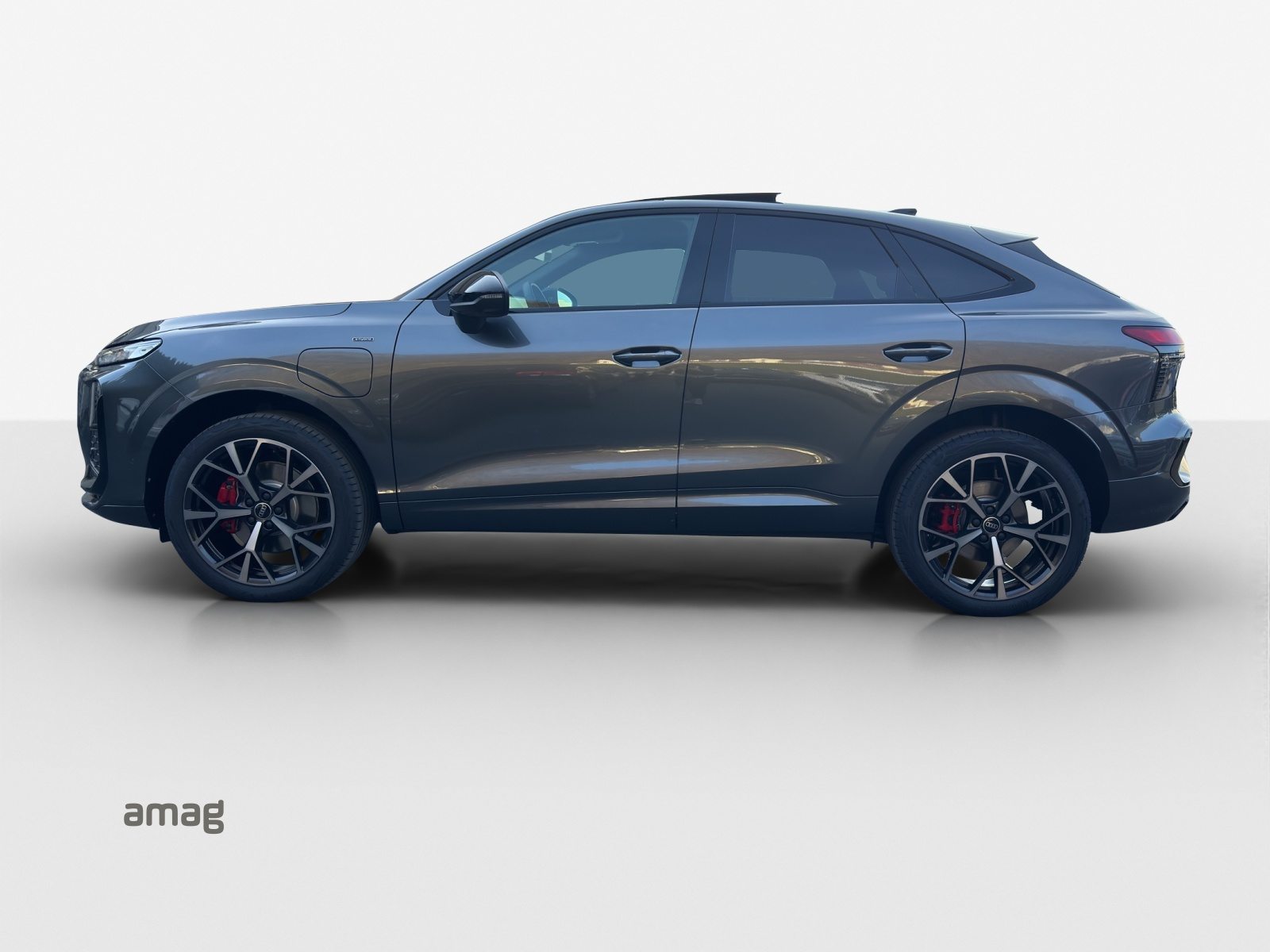 AUDI Q3 SB e-hybrid 200 kW, Voll-Hybrid Benzin/Elektro, Neuwagen, Automatik - 2