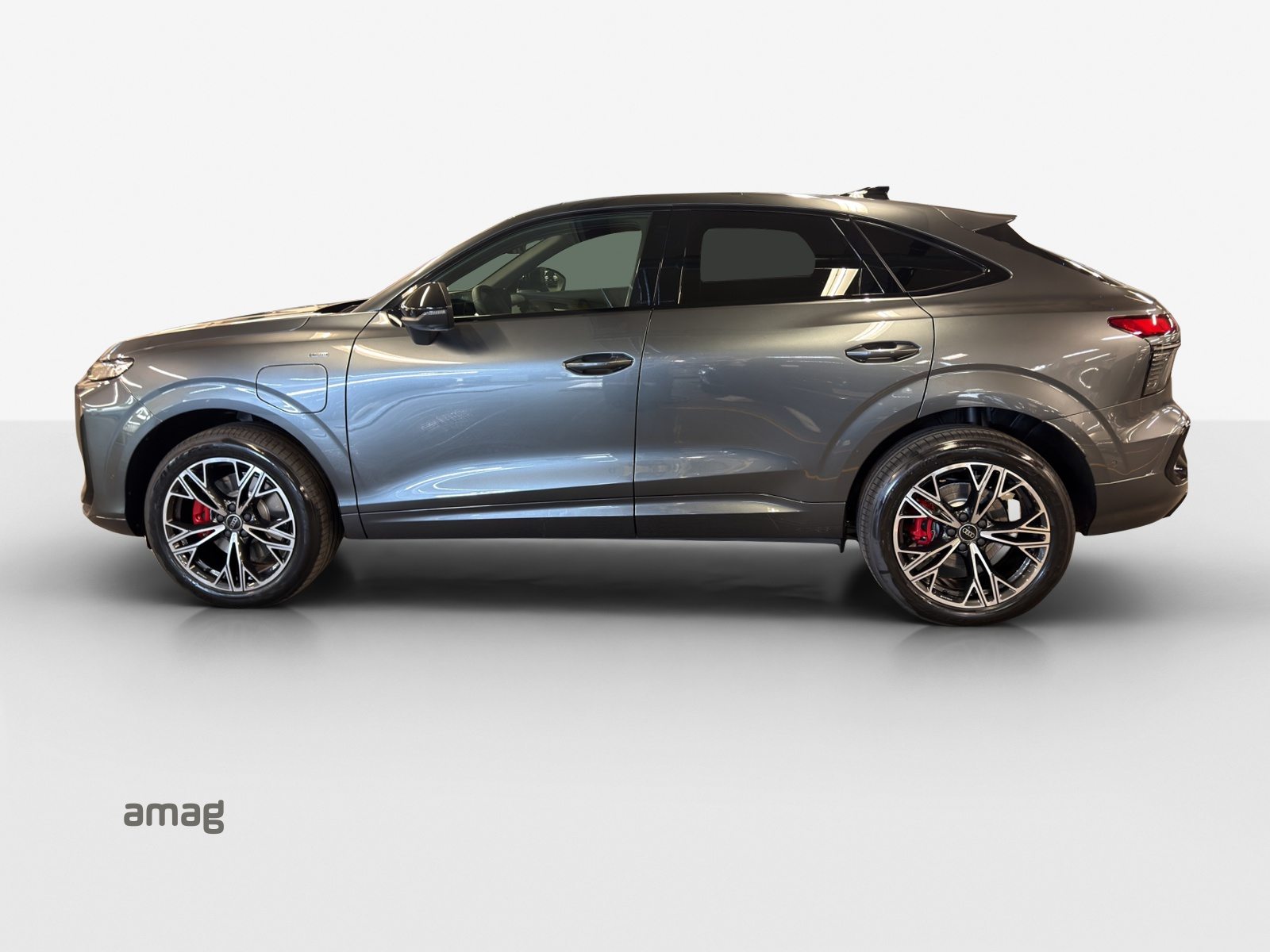 AUDI Q3 SB e-hybrid 200 kW, Full-Hybrid Petrol/Electric, New car, Automatic - 2