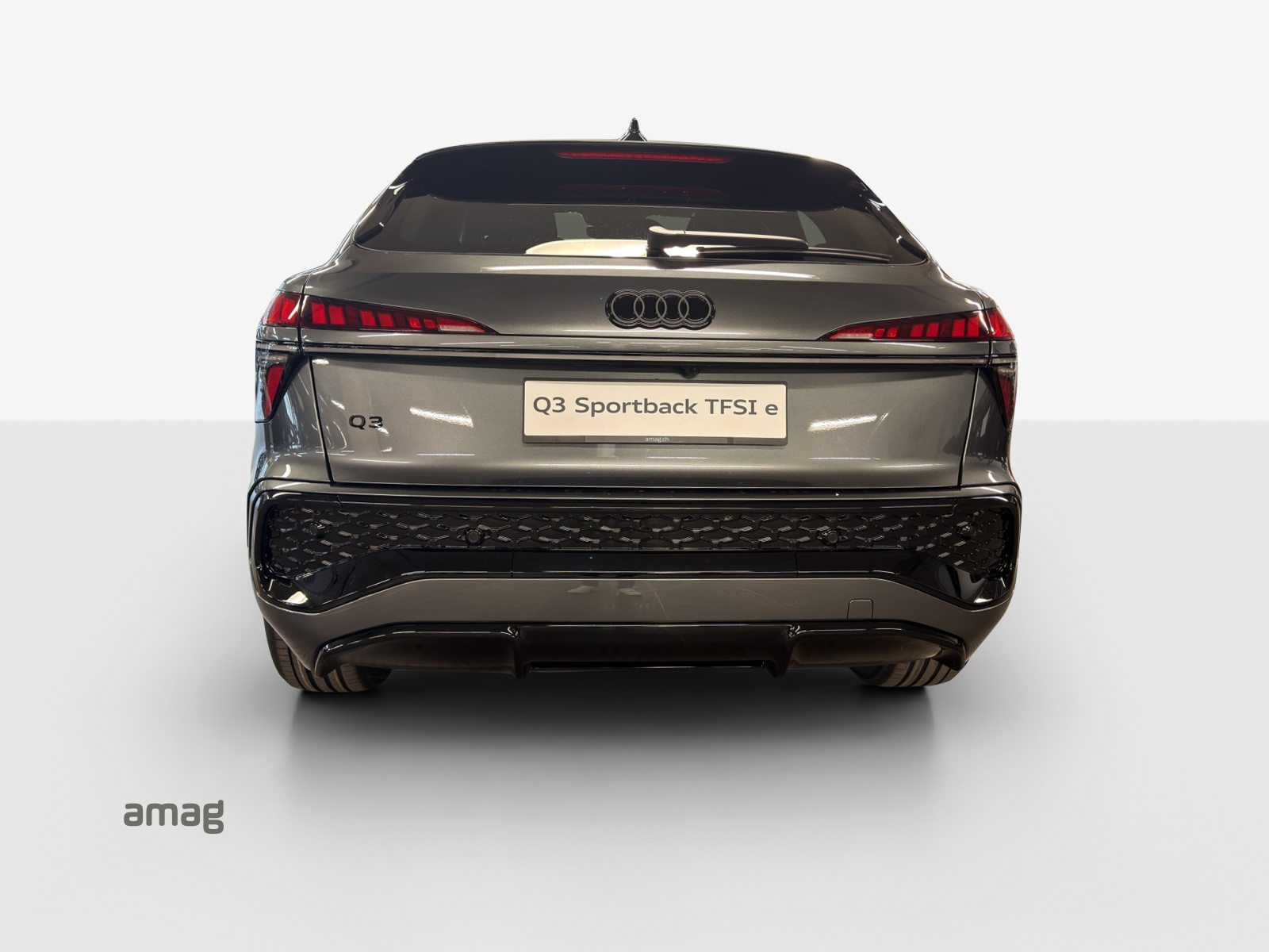 AUDI Q3 SB e-hybrid 200 kW, Full-Hybrid Petrol/Electric, New car, Automatic - 4