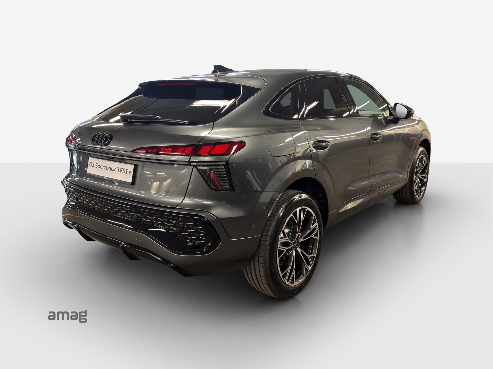 AUDI Q3 SB e-hybrid 200 kW, Full-Hybrid Petrol/Electric, New car, Automatic - 5