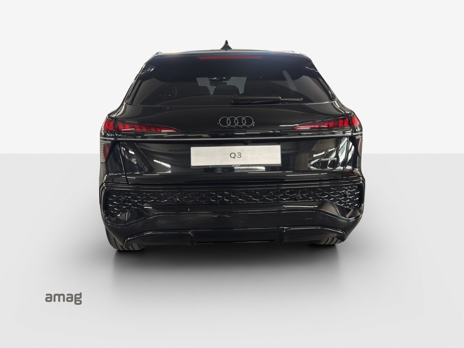 AUDI Q3 SUV TFSI 195 kW, Benzina, Auto nuove, Automatico - 4