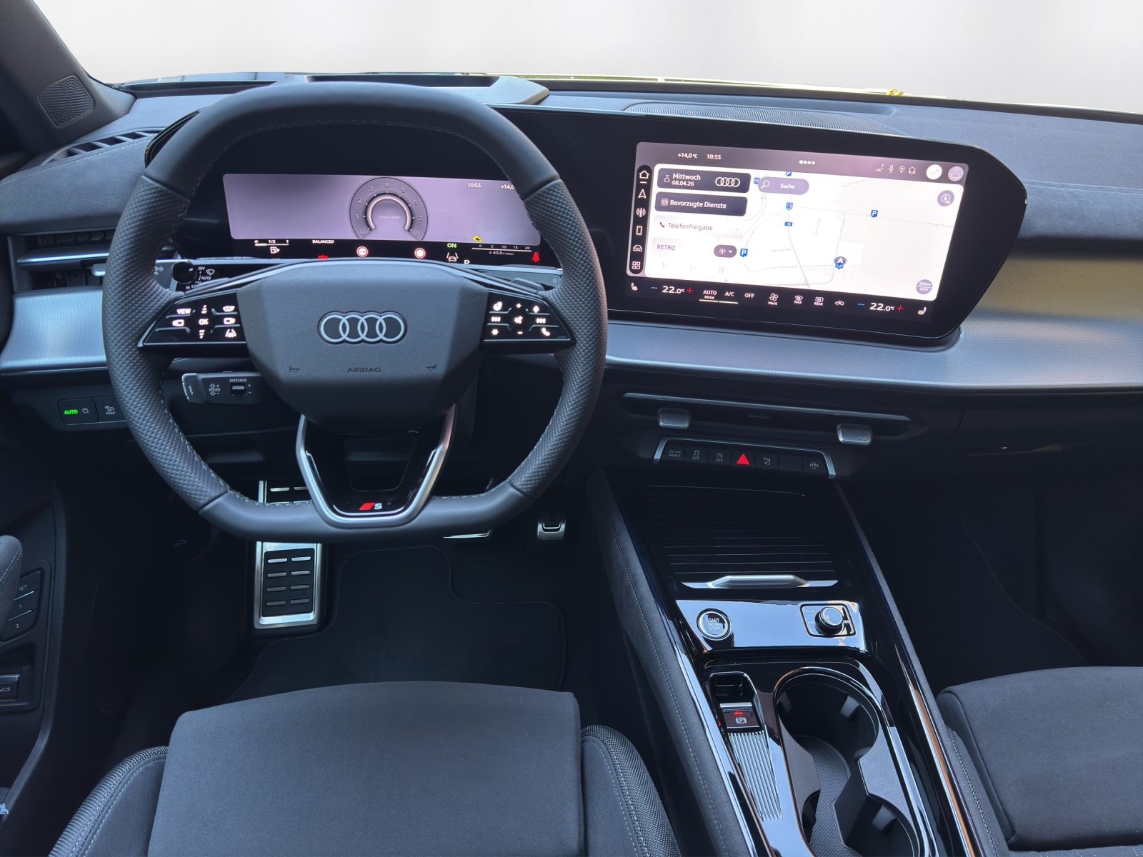 AUDI Q3 SUV TFSI 195 kW, Petrol, New car, Automatic - 7