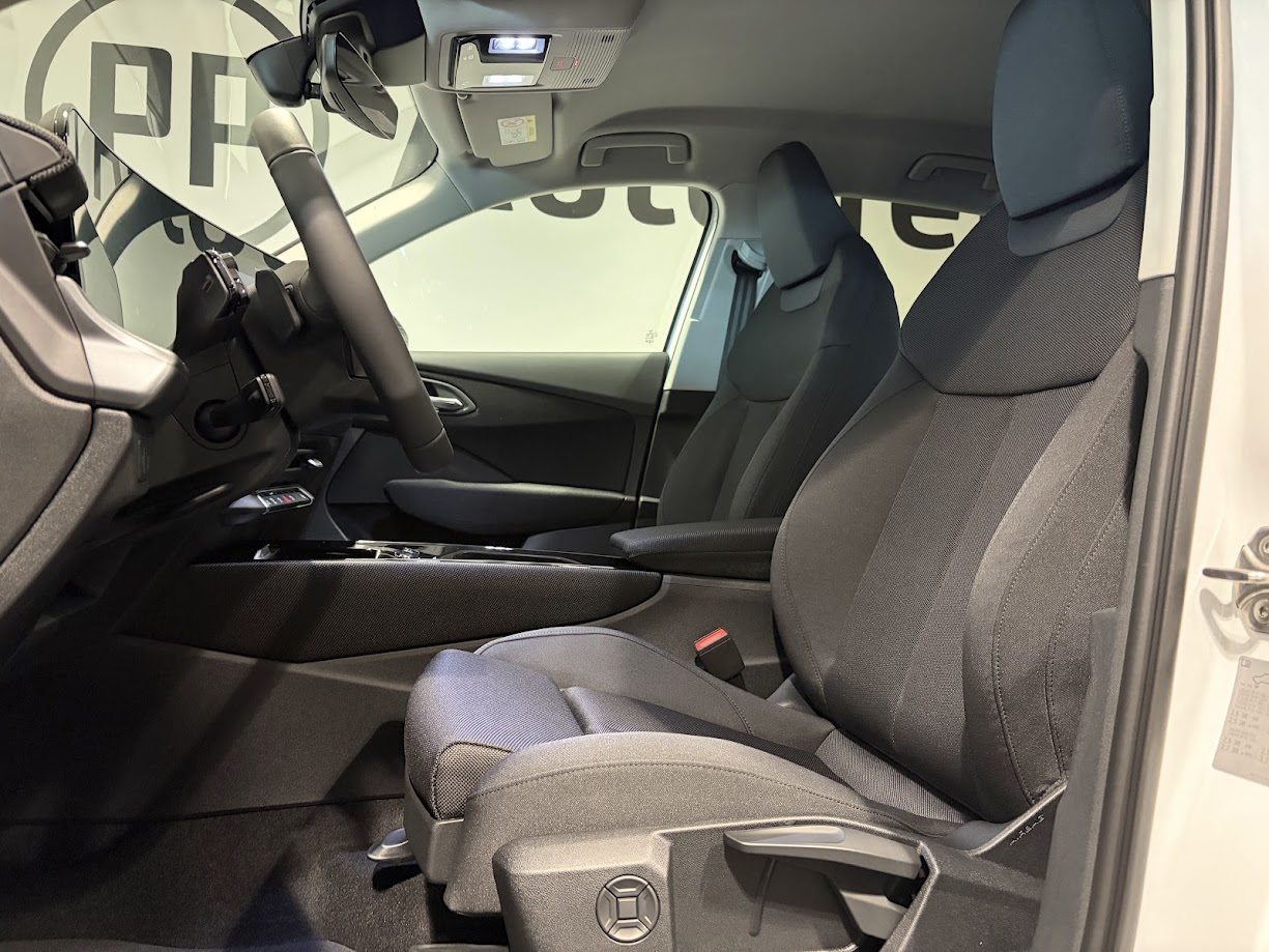 AUDI Q3 SUV e-hybrid 200 kW, Voll-Hybrid Benzin/Elektro, Neuwagen, Automatik - 3