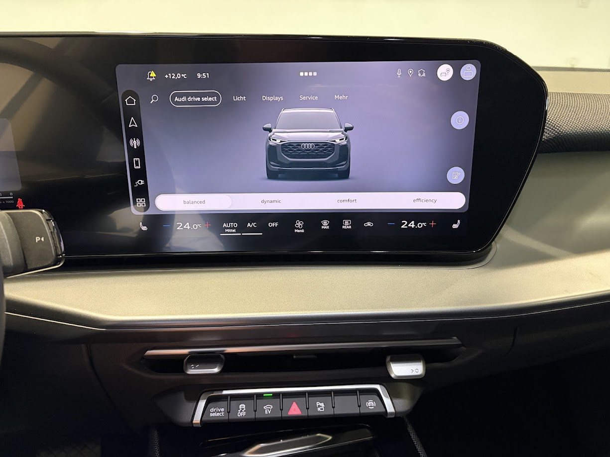AUDI Q3 SUV e-hybrid 200 kW, Voll-Hybrid Benzin/Elektro, Neuwagen, Automatik - 7