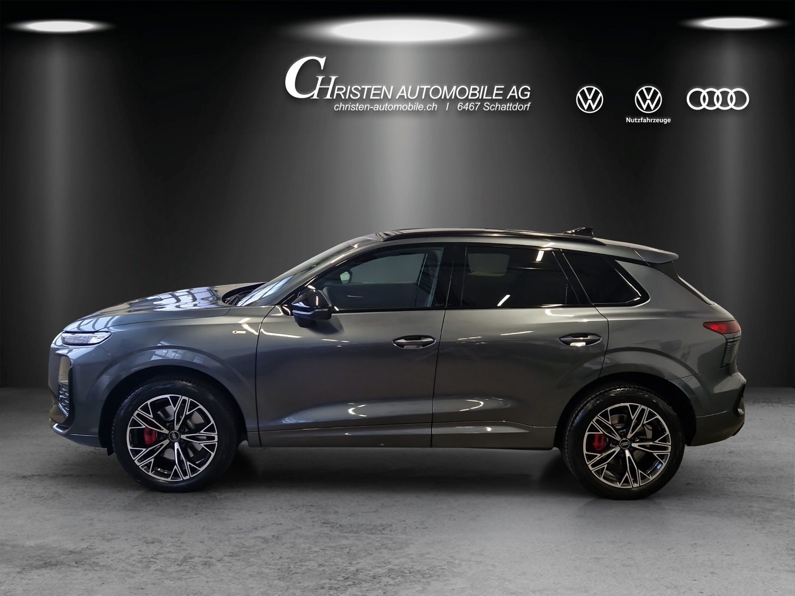 AUDI Q3 SUV TFSI 195 kW, Benzin, Neuwagen, Automatik - 2