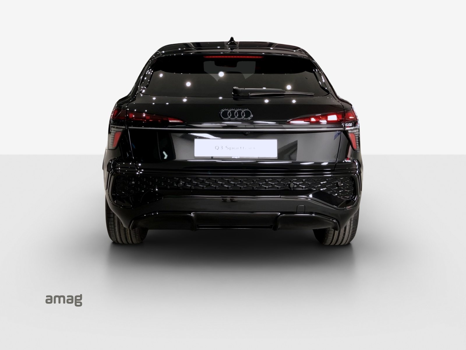AUDI Q3 SB TFSI 110 kW, Benzin, Neuwagen, Automatik - 4