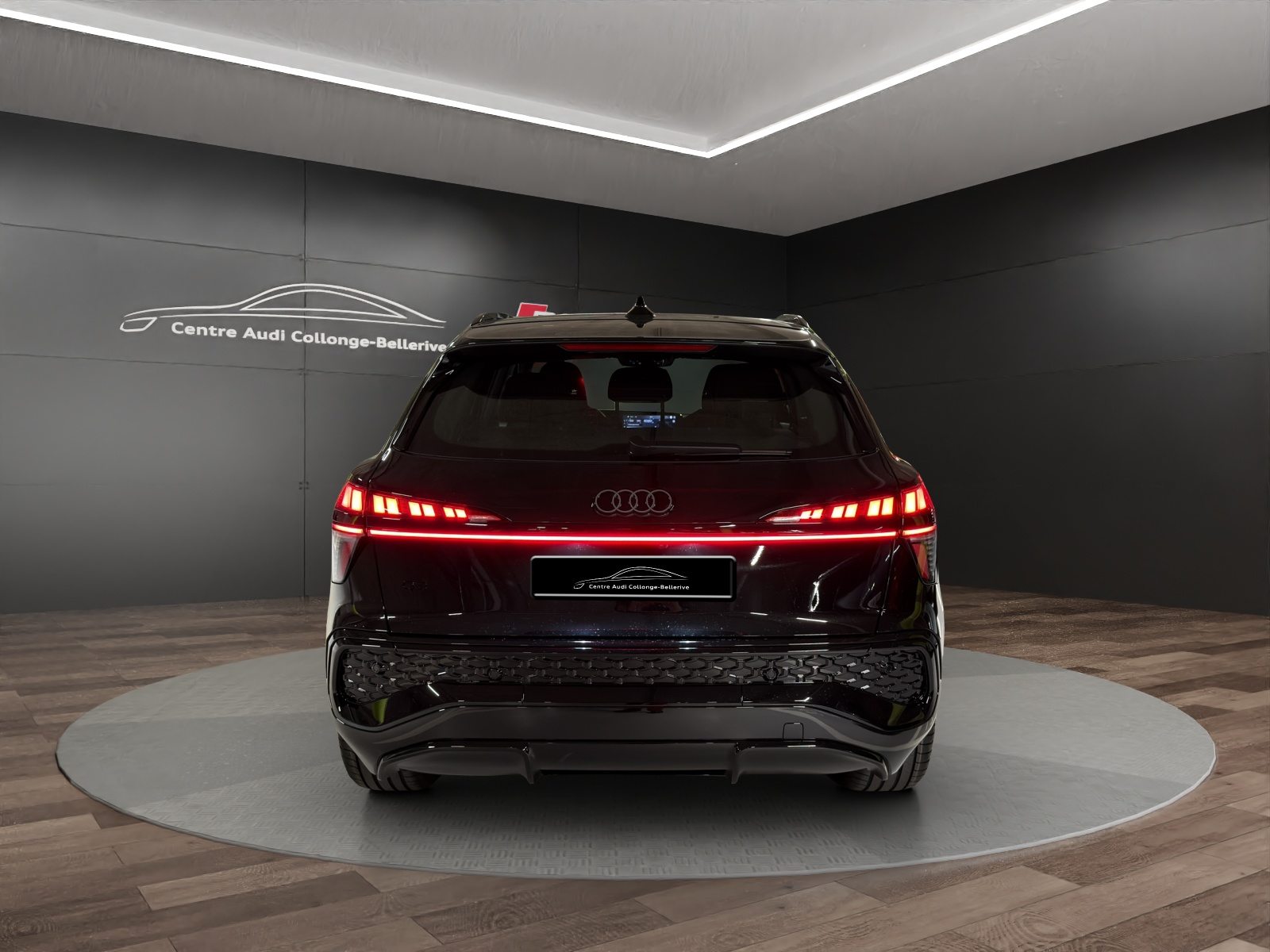AUDI Q3 SUV TFSI 110 kW, Essence, Voiture nouvelle, Automatique - 5