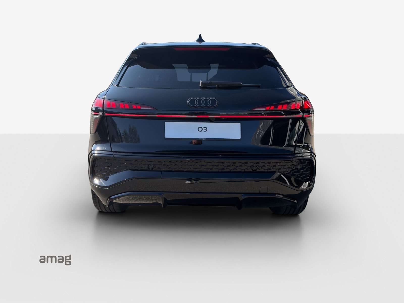 AUDI Q3 SUV TFSI 110 kW, Benzin, Neuwagen, Automatik - 4