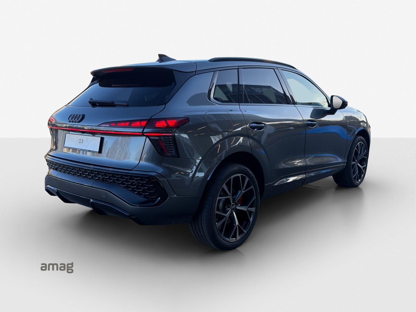 AUDI Q3 SUV e-hybrid 200 kW, Hybride Intégral Essence/Électricité, Voiture nouvelle, Automatique - 5