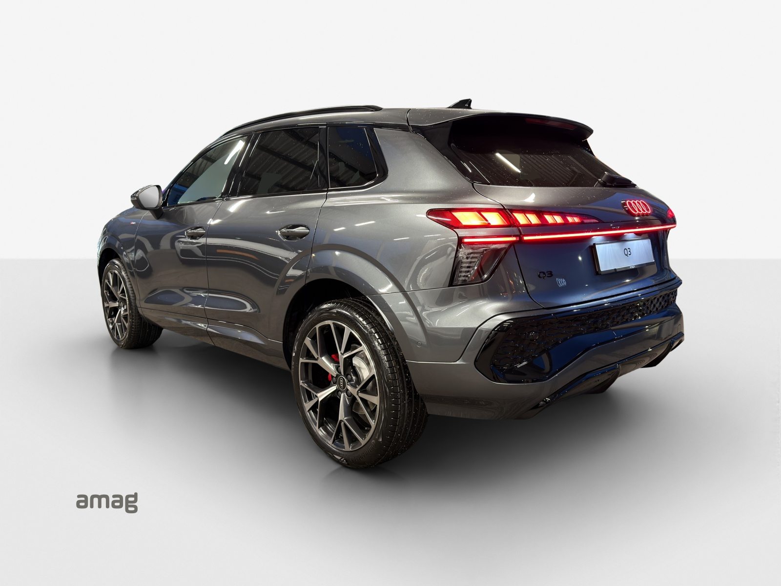 AUDI Q3 SUV TFSI 110 kW, Benzin, Neuwagen, Automatik - 3
