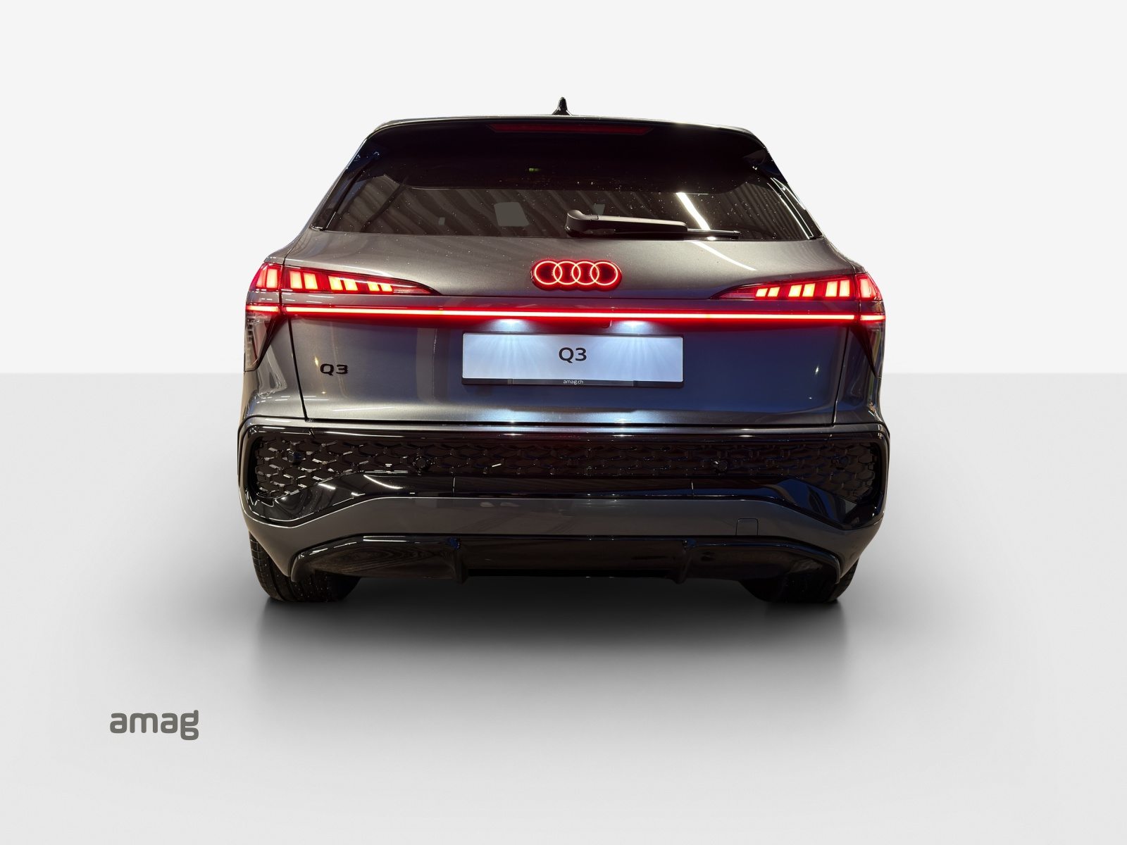 AUDI Q3 SUV TFSI 110 kW, Benzin, Neuwagen, Automatik - 4
