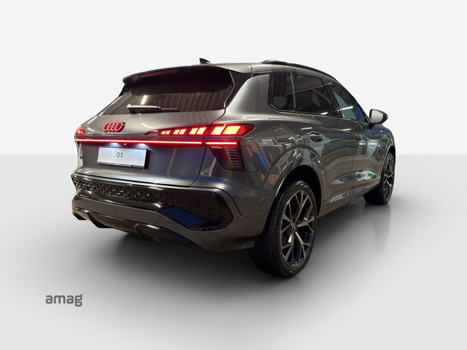 AUDI Q3 SUV TFSI 110 kW, Benzin, Neuwagen, Automatik - 5