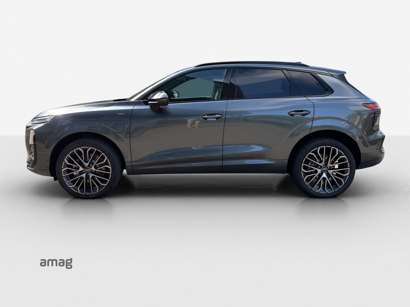AUDI Q3 SUV e-hybrid 200 kW, Full-Hybrid Petrol/Electric, New car, Automatic - 2