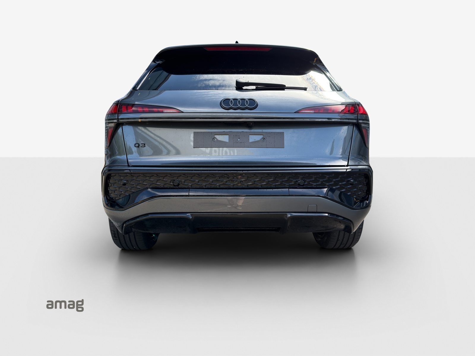 AUDI Q3 SUV e-hybrid 200 kW, Full-Hybrid Petrol/Electric, New car, Automatic - 4