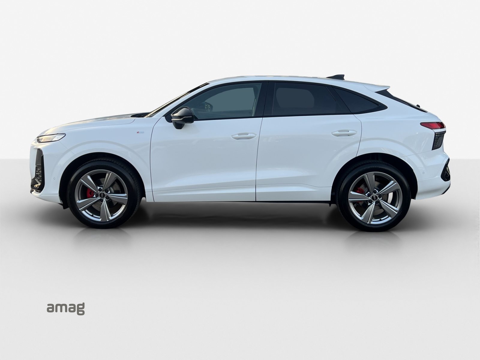 AUDI Q3 SB TFSI 110 kW, Essence, Voiture nouvelle, Automatique - 2