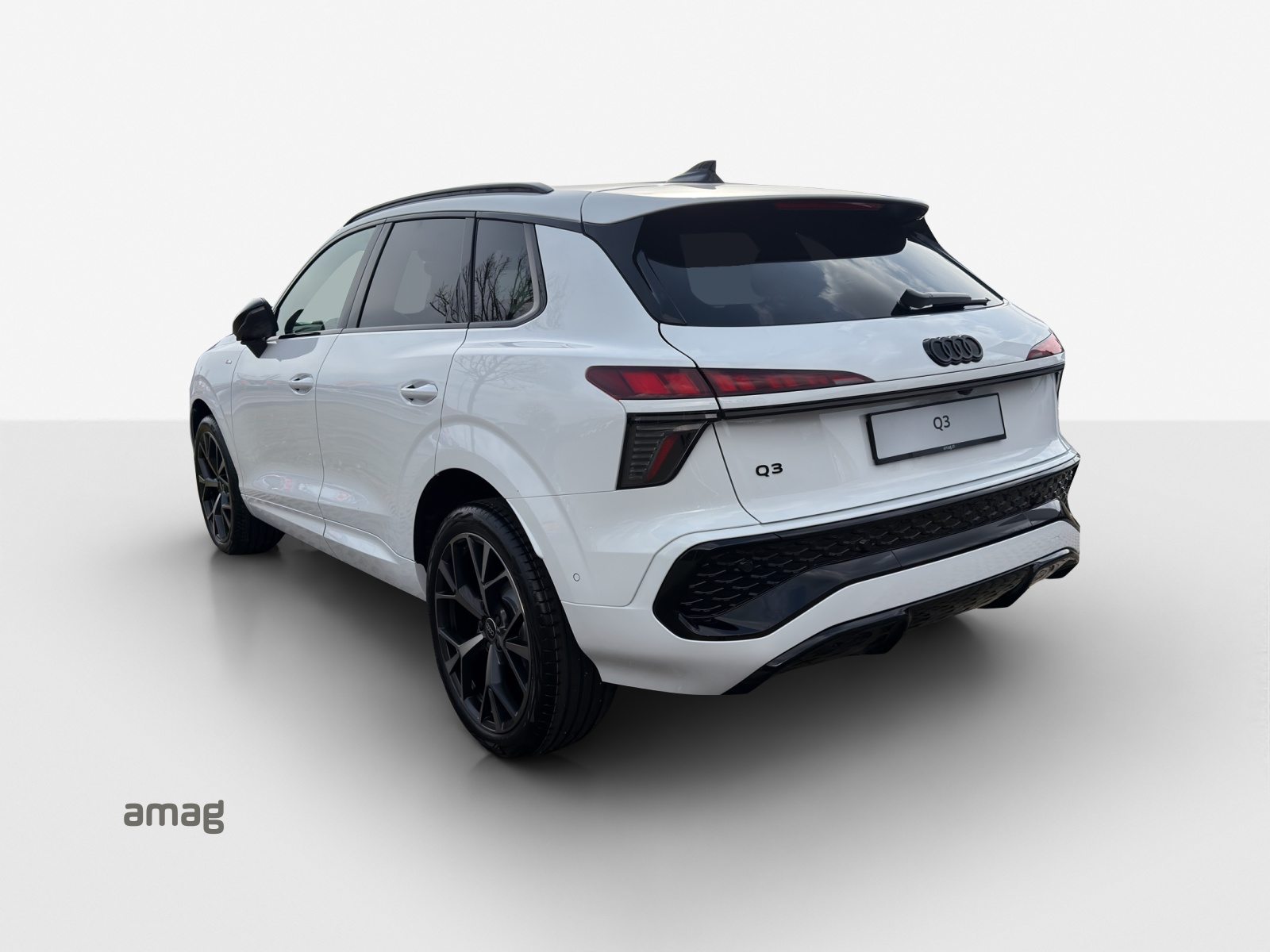 AUDI Q3 SUV TFSI 110 kW, Essence, Voiture nouvelle, Automatique - 3
