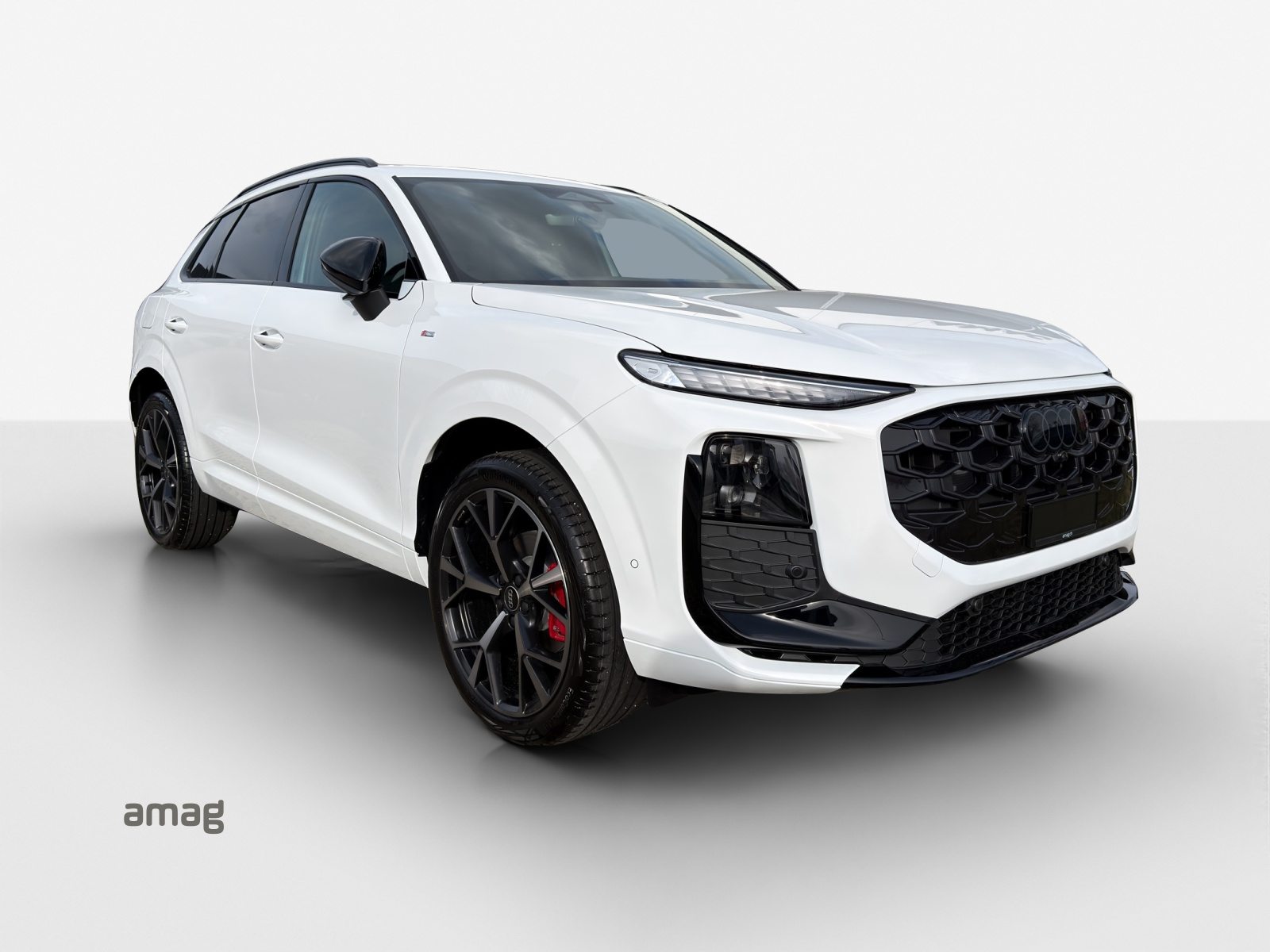 AUDI Q3 SUV TFSI 110 kW, Essence, Voiture nouvelle, Automatique - 6