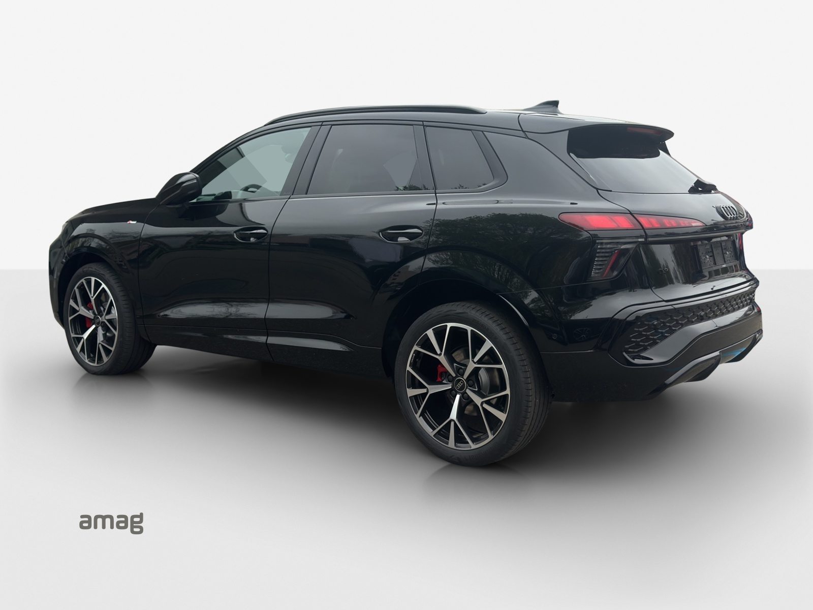 AUDI Q3 SUV TFSI 150 kW, Benzina, Auto nuove, Automatico - 3