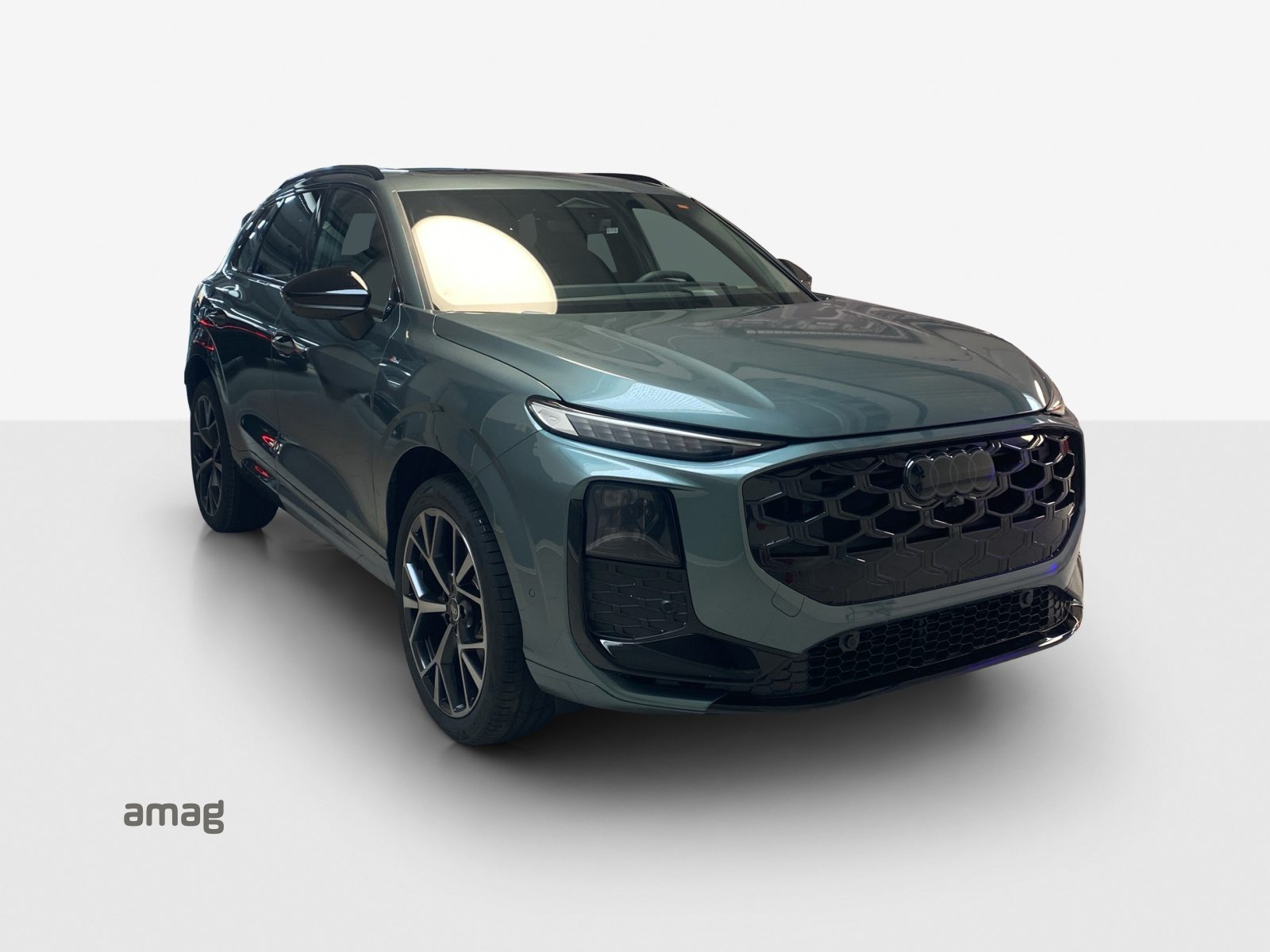 AUDI Q3 SUV TFSI 195 kW, Benzin, Neuwagen, Automatik - 6