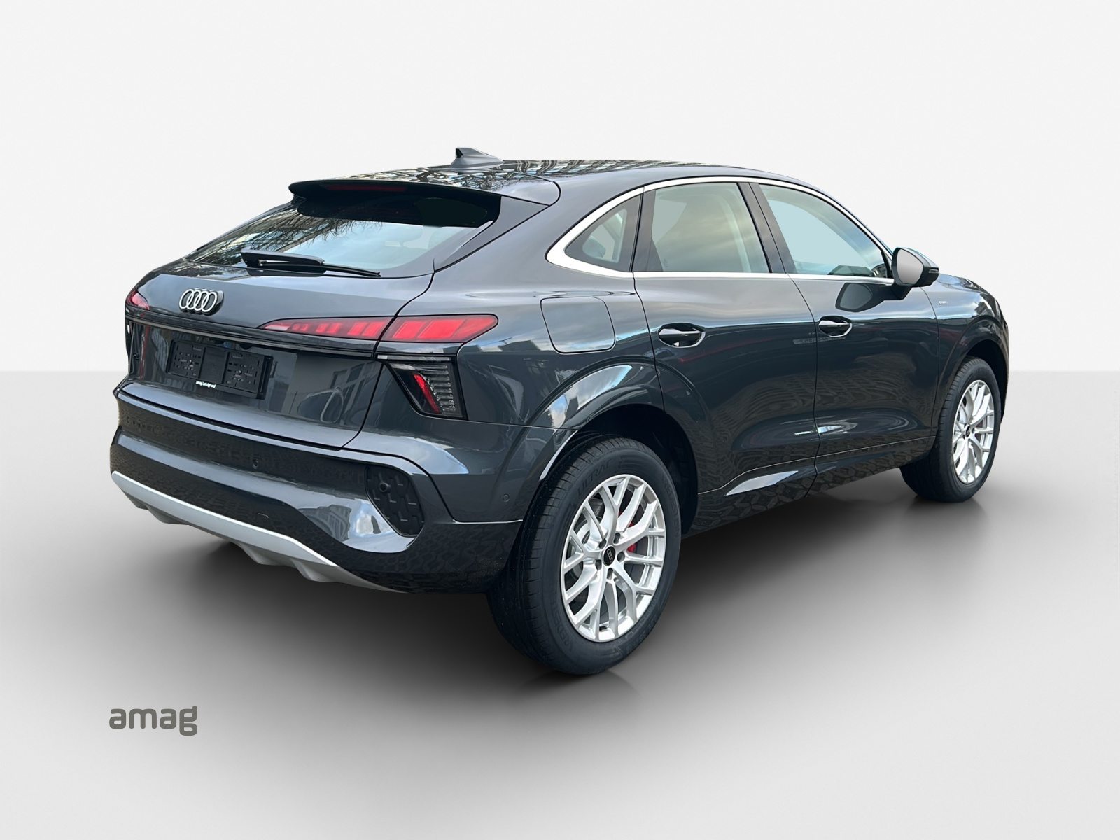 AUDI Q3 SB e-hybrid 200 kW, Full-Hybrid Petrol/Electric, New car, Automatic - 5