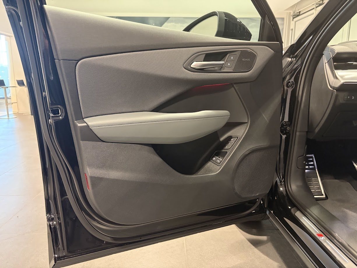 AUDI Q3 SUV e-hybrid 200 kW, Full-Hybrid Petrol/Electric, New car, Automatic - 3
