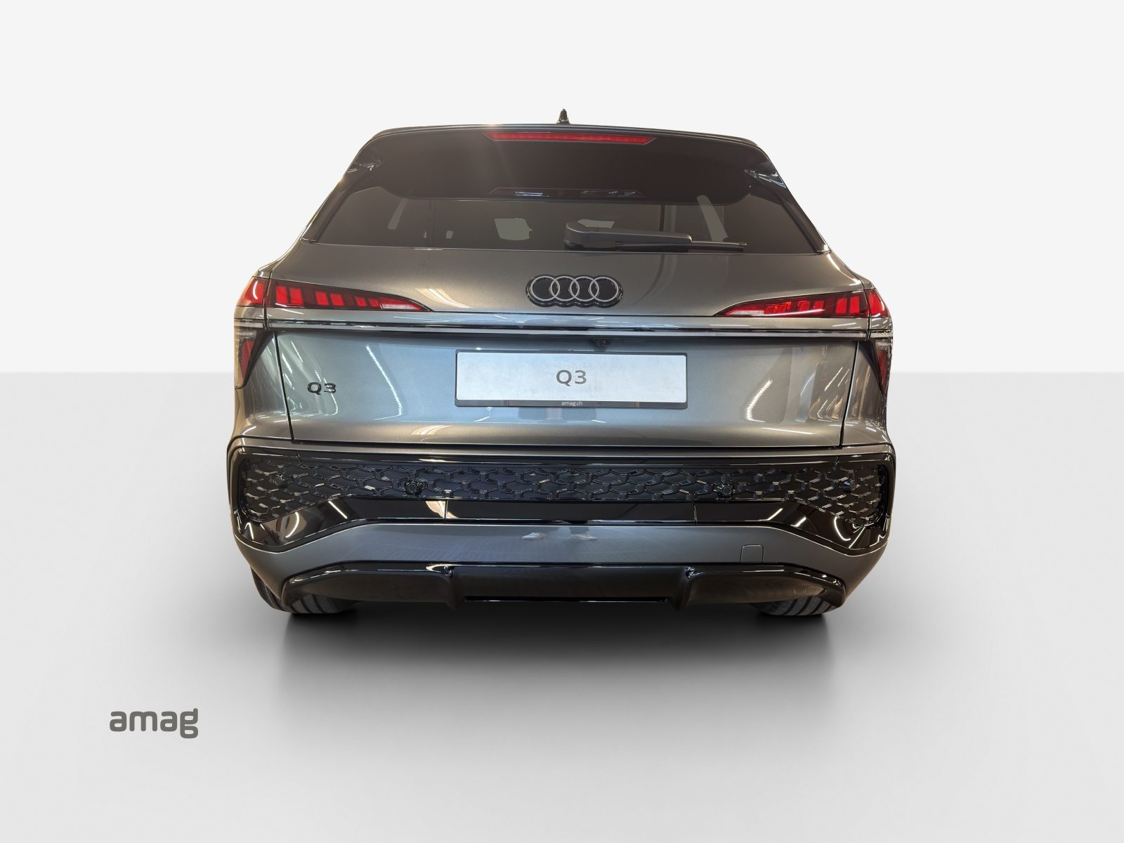 AUDI Q3 SUV TFSI 110 kW, Essence, Voiture nouvelle, Automatique - 4