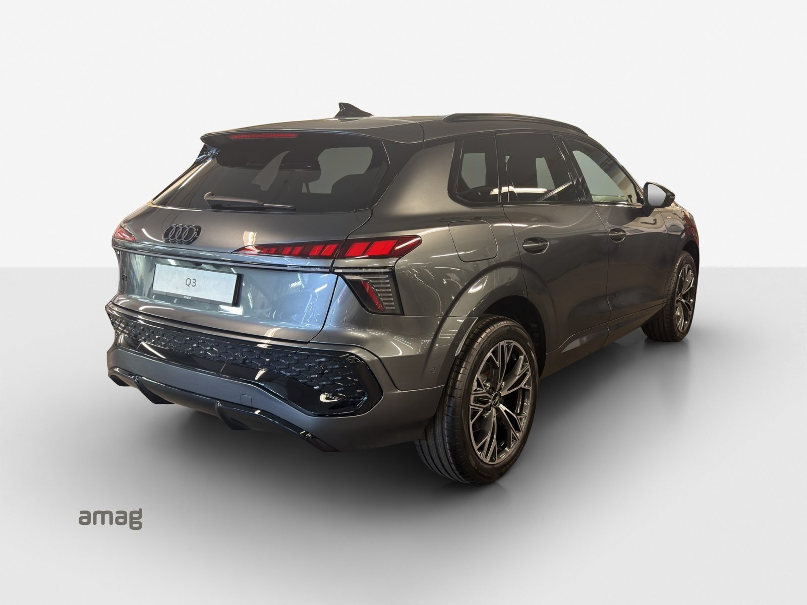 AUDI Q3 SUV TFSI 110 kW, Essence, Voiture nouvelle, Automatique - 5