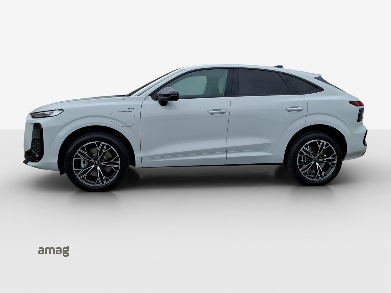 AUDI Q3 SB e-hybrid 200 kW, Hybride Intégral Essence/Électricité, Voiture nouvelle, Automatique - 2