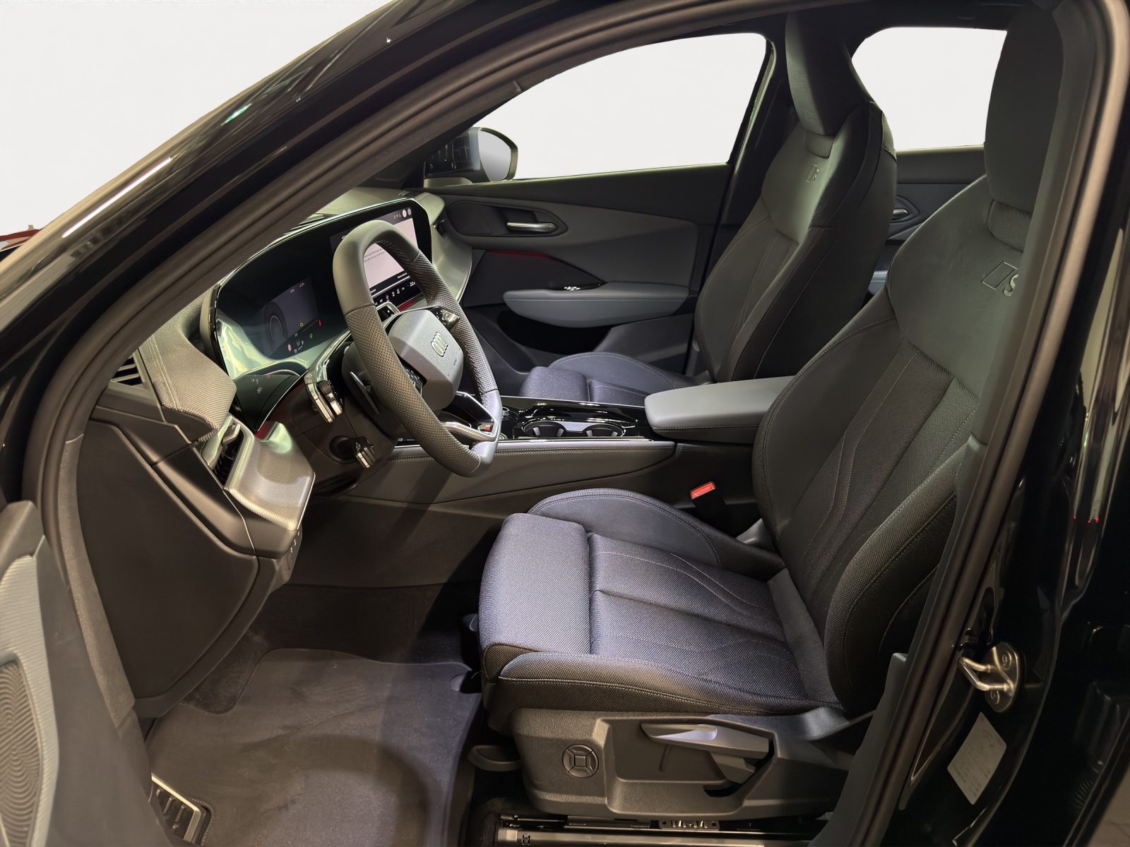AUDI Q3 SB TFSI 150 kW, Essence, Voiture nouvelle, Automatique - 5