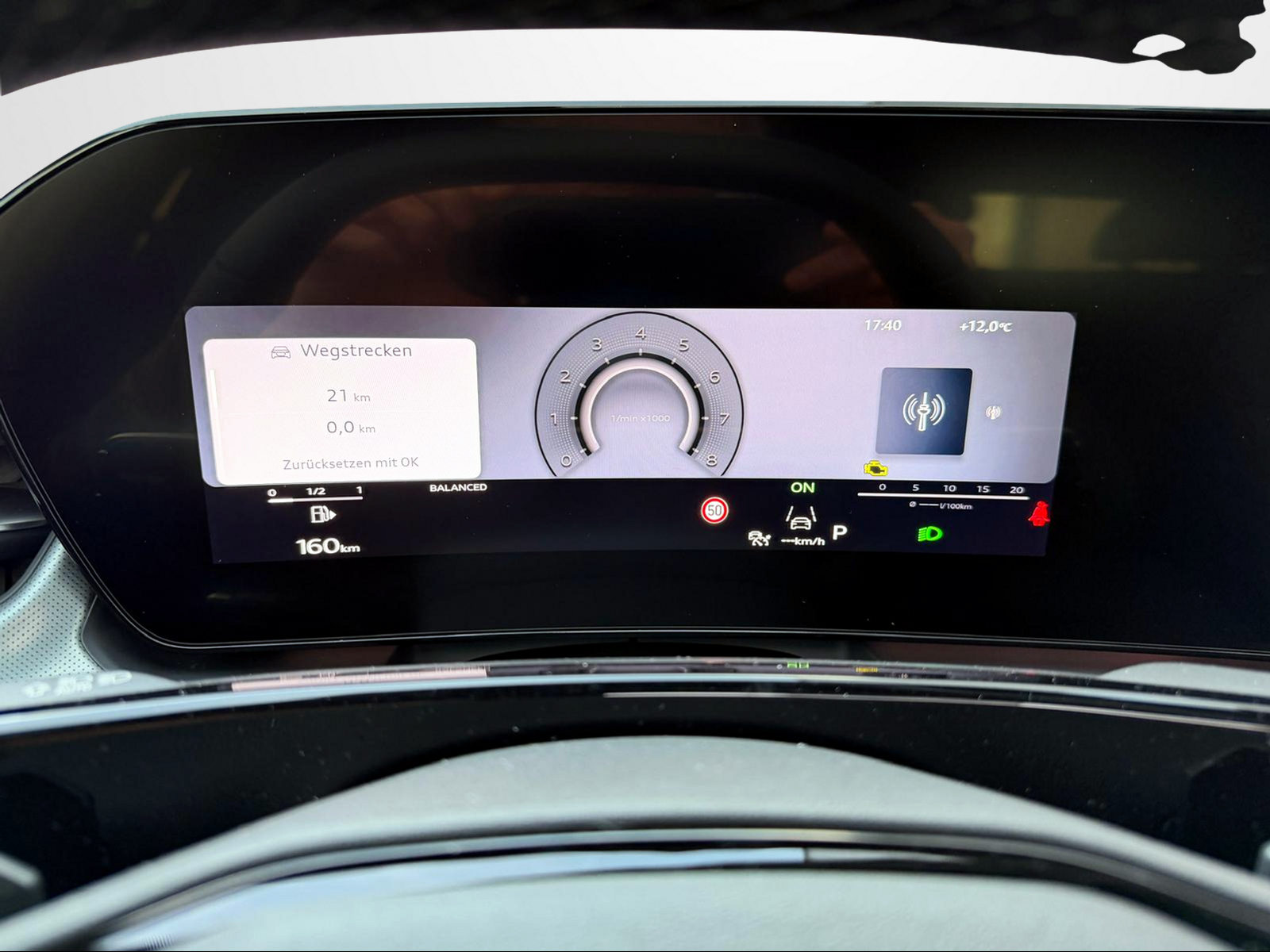 AUDI Q3 SB TFSI 195 kW, Essence, Voiture nouvelle, Automatique - 7