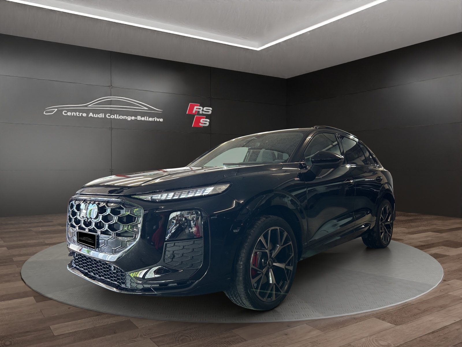AUDI Q3 SUV TFSI 195 kW