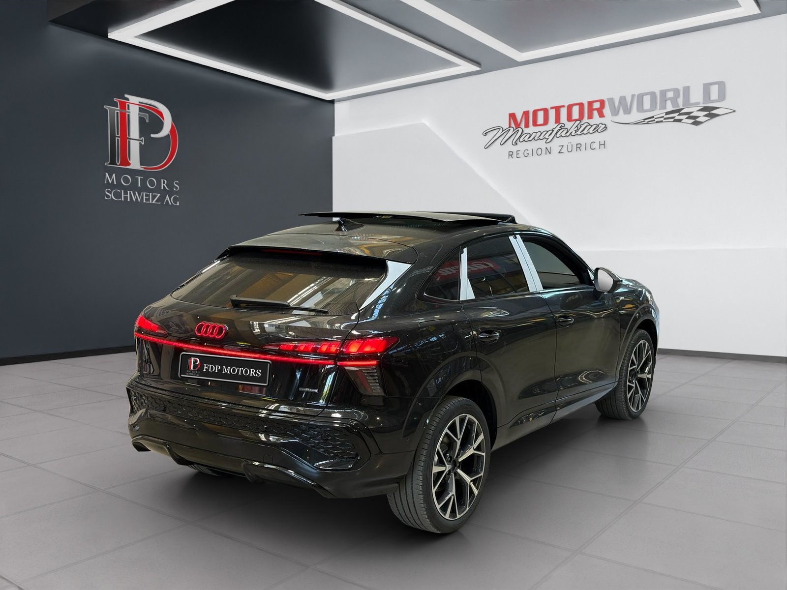 AUDI Q3 SPB Quattro TFSI S line/LED plus/Pano/20 Sportback, Benzina, Auto nuove, Automatico - 5