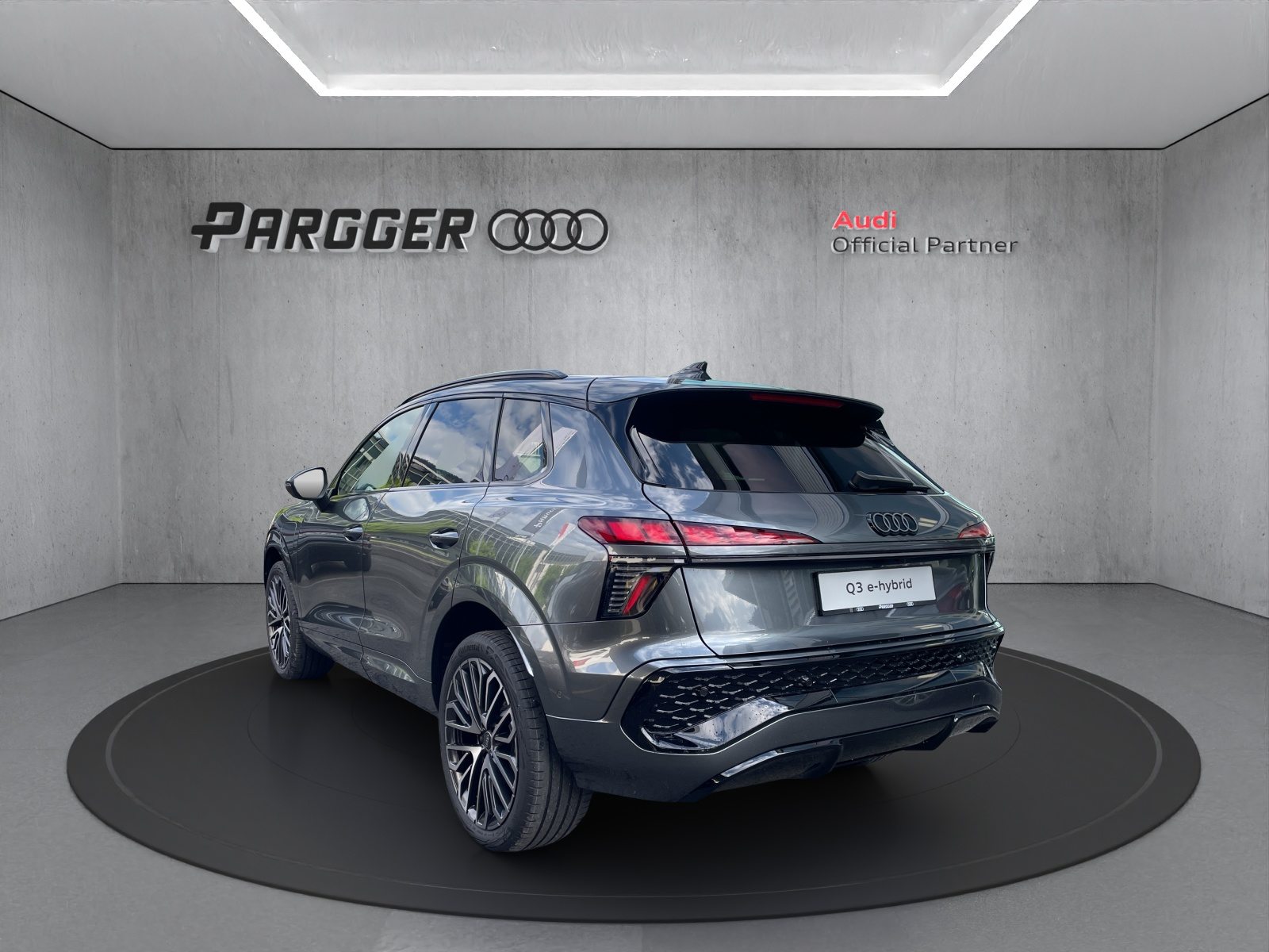 AUDI Q3 SUV e-hybrid 200 kW, Voll-Hybrid Benzin/Elektro, Neuwagen, Automatik - 5