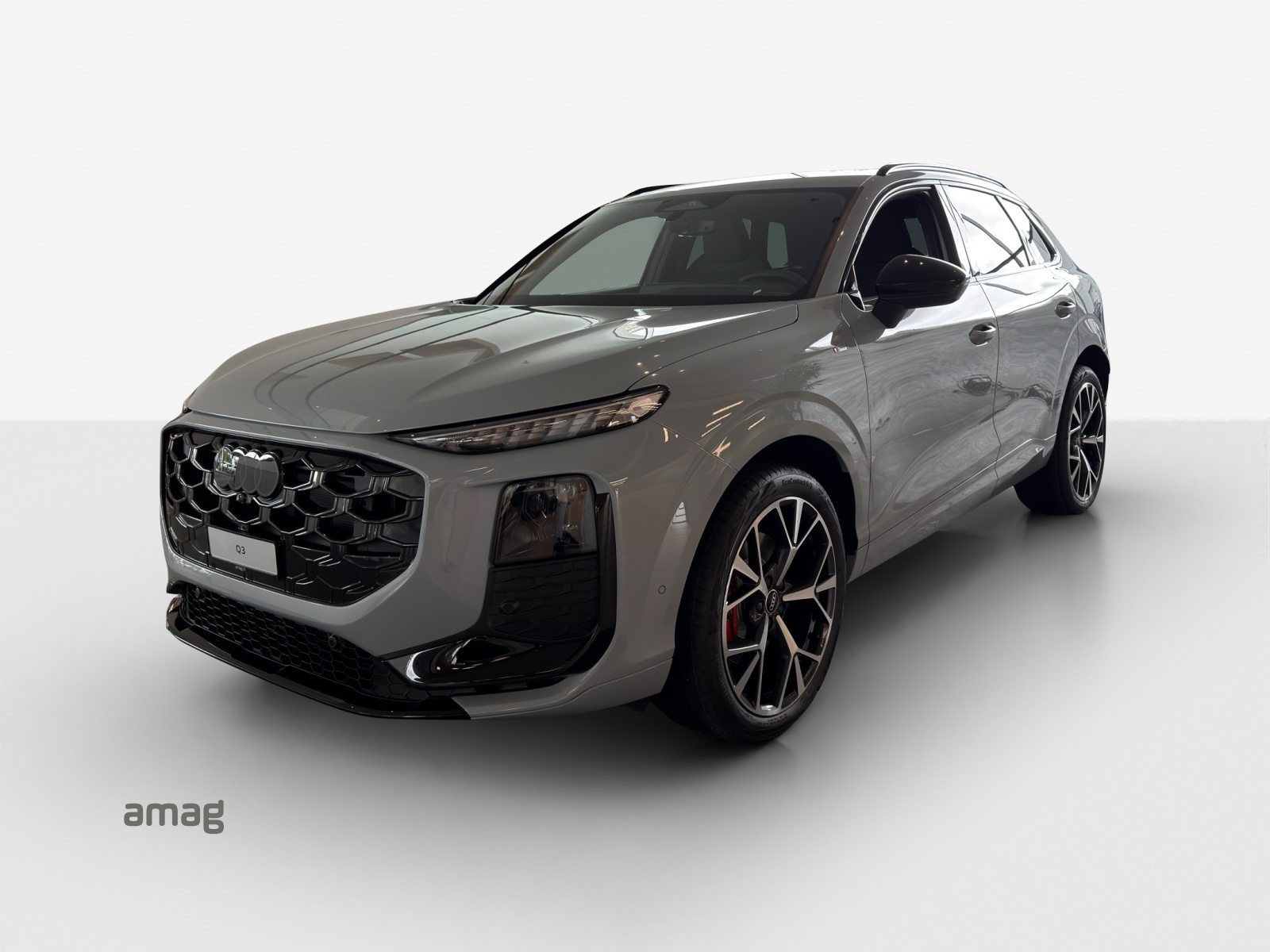 AUDI Q3 SUV TFSI 195 kW