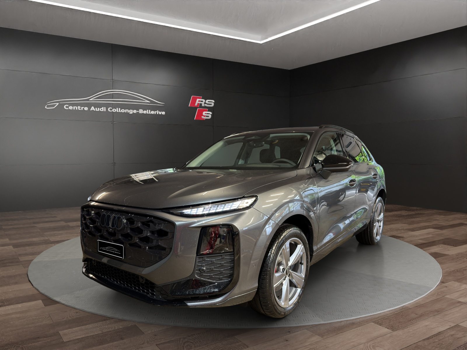 AUDI Q3 SUV e-hybrid 200 kW