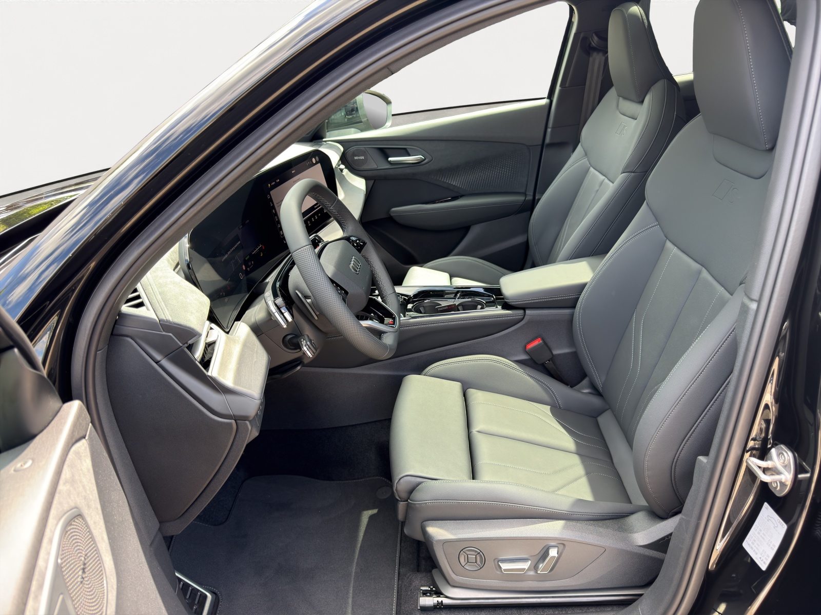 AUDI Q3 SB TFSI 150 kW, Essence, Voiture nouvelle, Automatique - 5