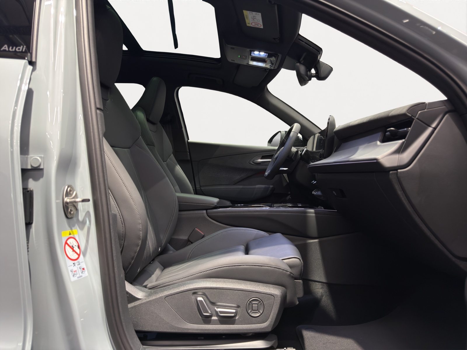 AUDI Q3 SUV TFSI 195 kW, Benzina, Auto nuove, Automatico - 7