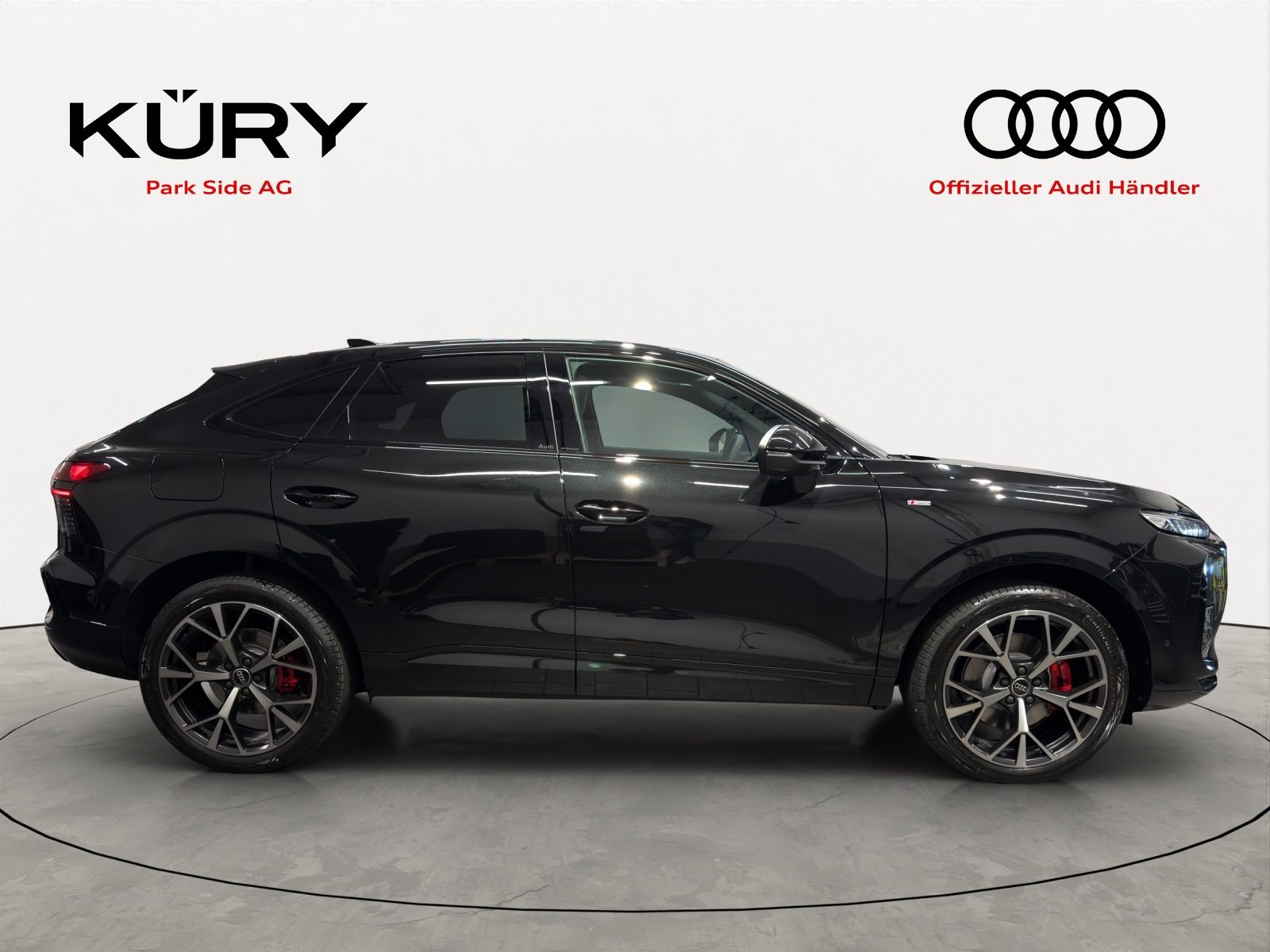 AUDI Q3 SB TFSI 195 kW, Petrol, New car, Automatic - 3